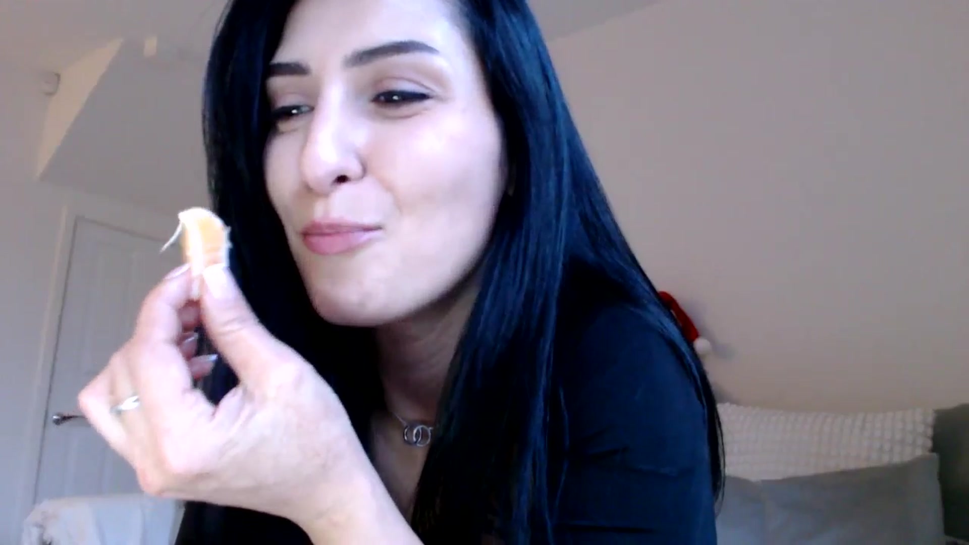 Gallery image thumbnail from LavIson's myfreecams stream on, 12/16/2024, 15:43 image 16 of 20