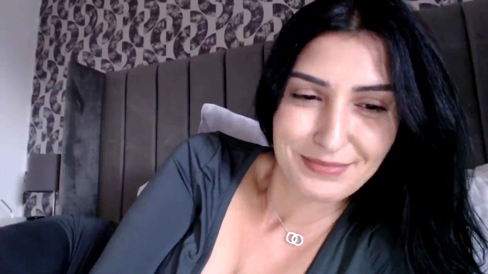 Gallery image thumbnail from LavIson's myfreecams stream on, 12/18/2024, 12:03 image 12 of 20