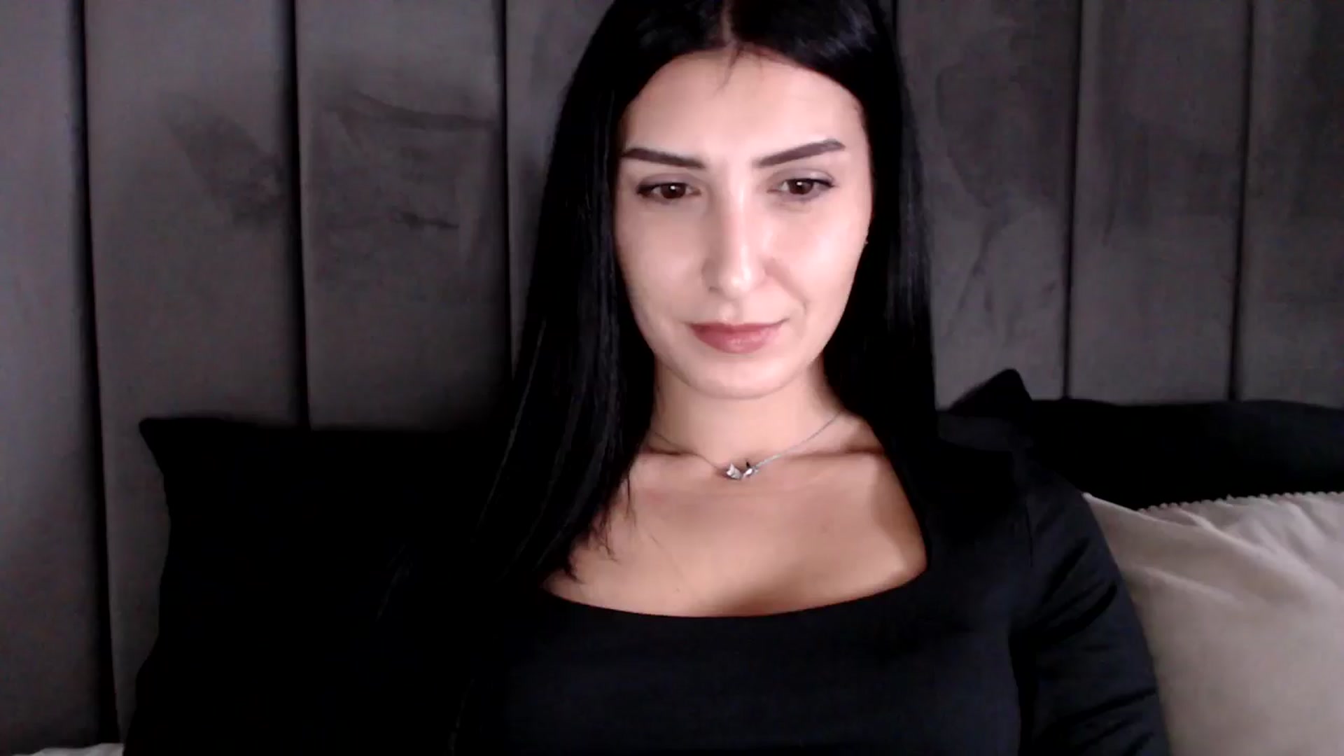 Gallery image thumbnail from LavIson's myfreecams stream on, 01/06/2025, 11:47 image 5 of 20