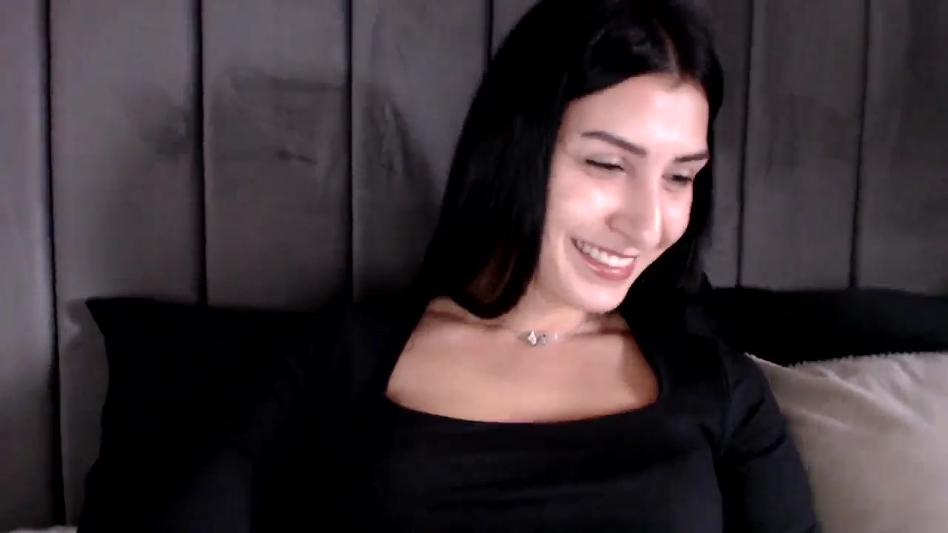 Gallery image thumbnail from LavIson's myfreecams stream on, 01/06/2025, 11:47 image 8 of 20