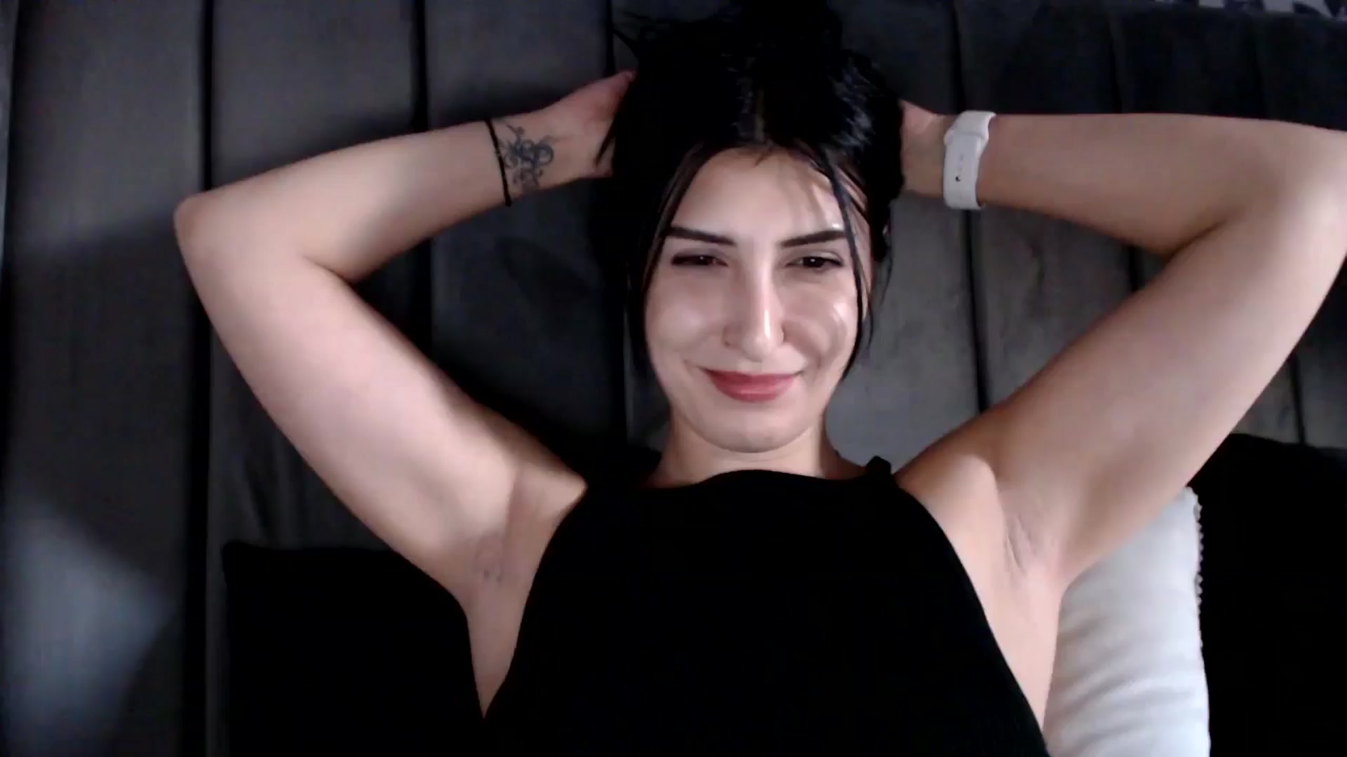 Gallery image thumbnail from LavIson's myfreecams stream on, 01/06/2025, 15:54 image 17 of 20
