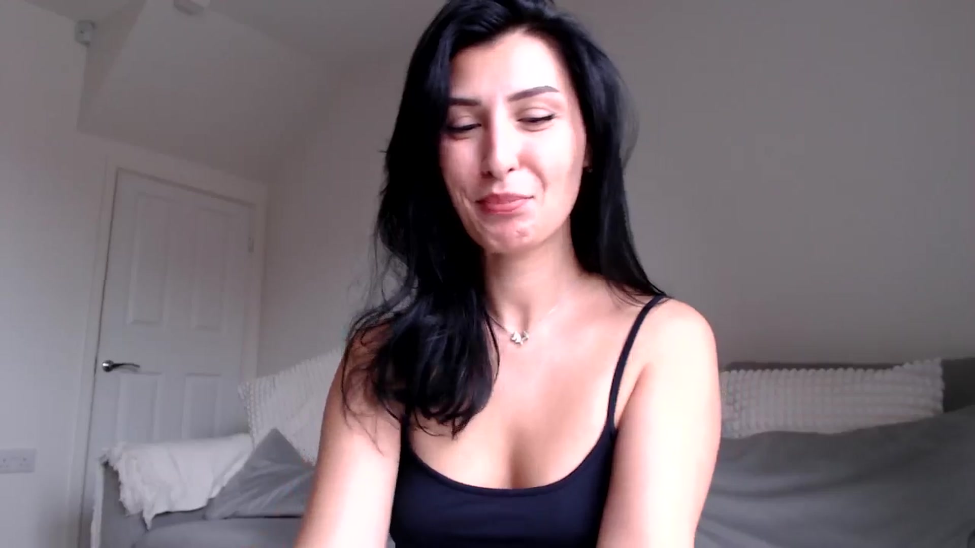 Gallery image thumbnail from LavIson's myfreecams stream on, 01/08/2025, 12:17 image 17 of 20
