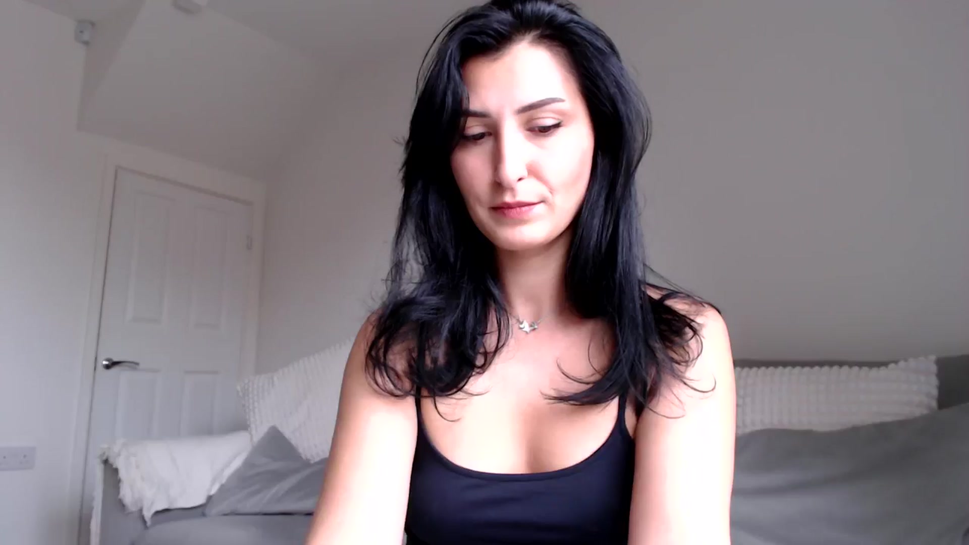 Gallery image thumbnail from LavIson's myfreecams stream on, 01/08/2025, 12:17 image 12 of 20