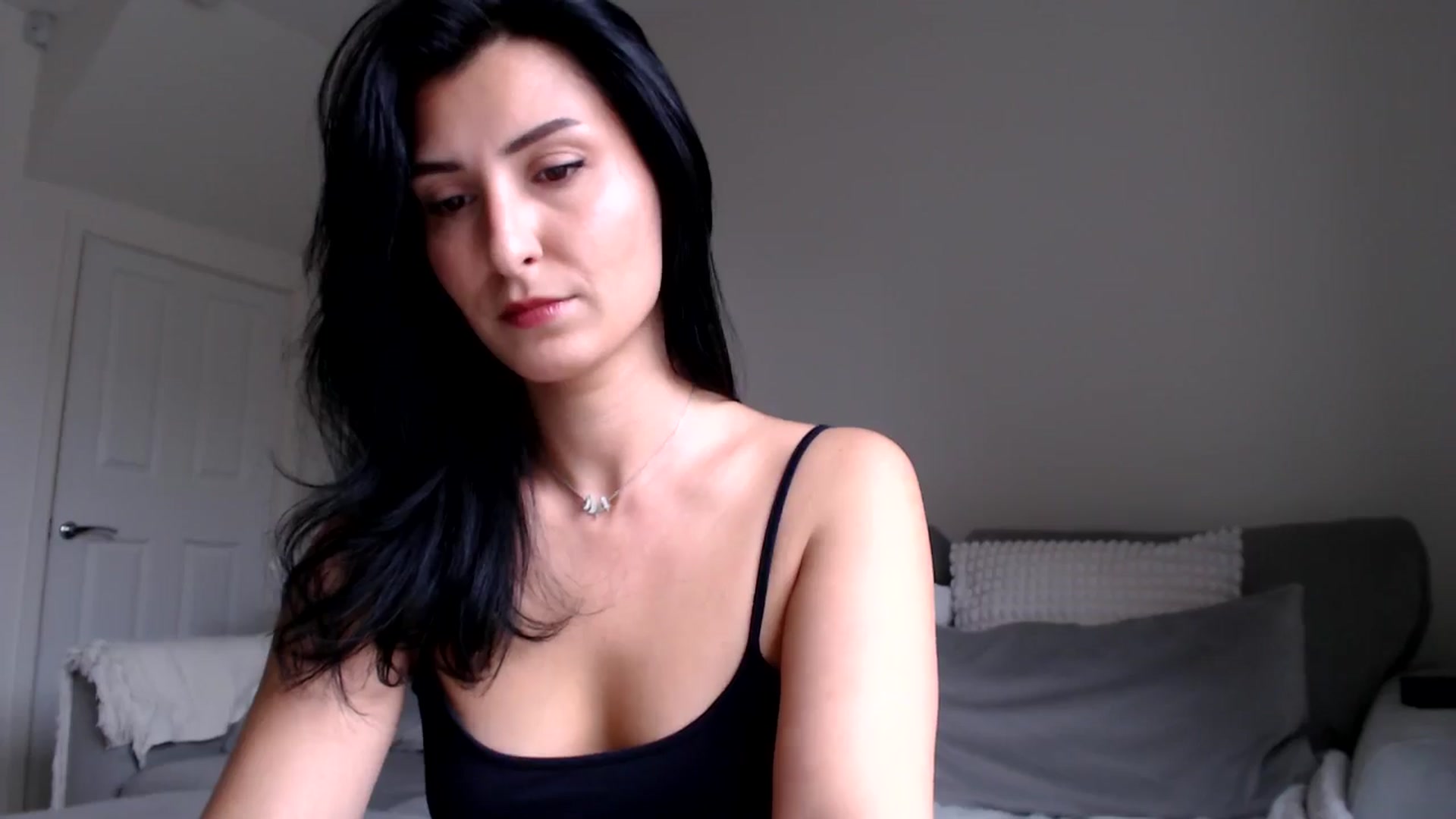 Gallery image thumbnail from LavIson's myfreecams stream on, 01/08/2025, 12:36 image 19 of 20