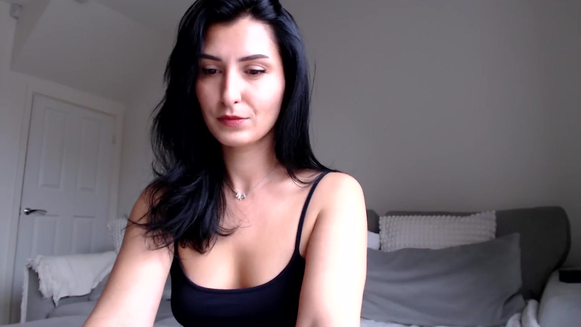 Gallery image thumbnail from LavIson's myfreecams stream on, 01/08/2025, 12:36 image 17 of 20