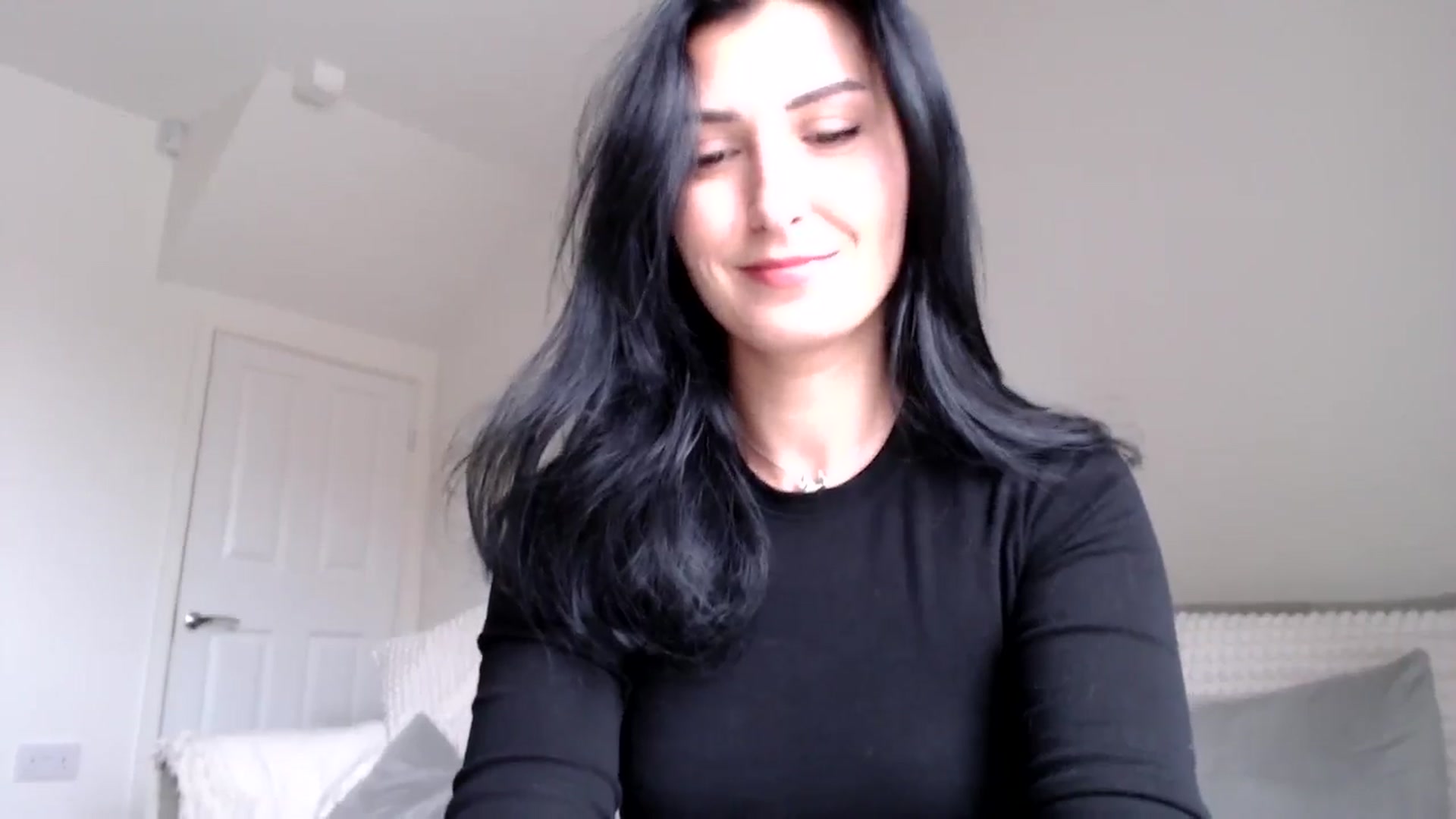 Gallery image thumbnail from LavIson's myfreecams stream on, 01/08/2025, 13:56 image 11 of 20
