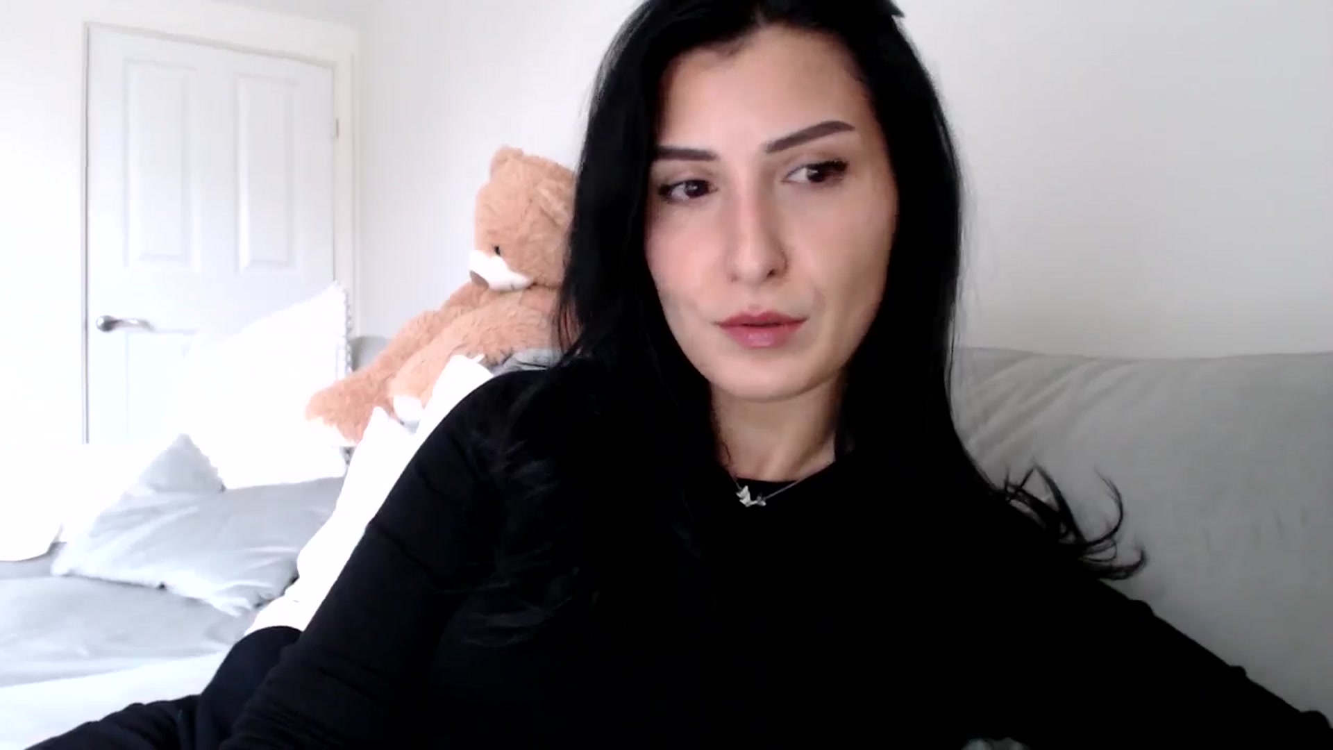 Gallery image thumbnail from LavIson's myfreecams stream on, 01/08/2025, 13:56 image 4 of 20