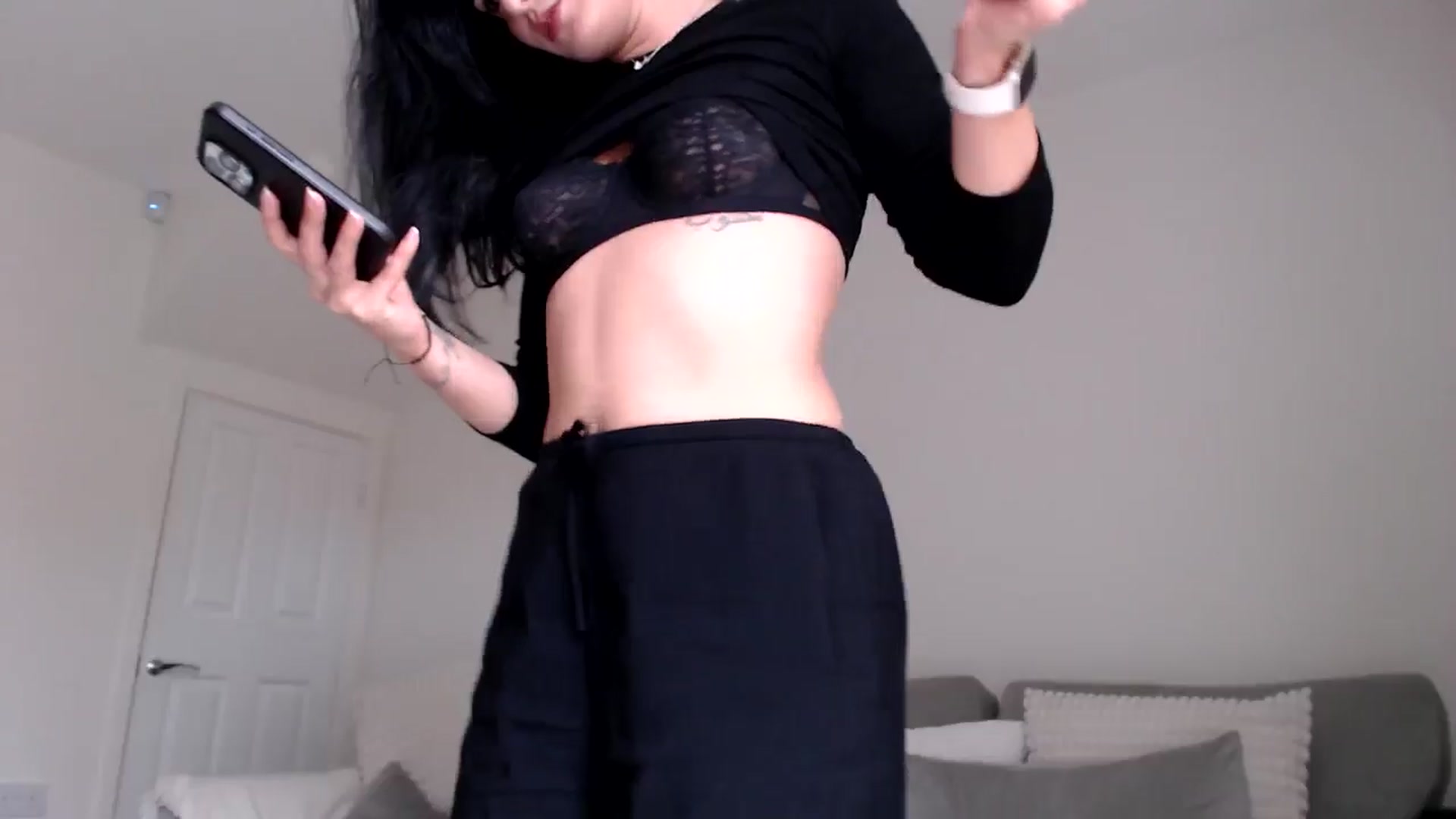 Gallery image thumbnail from LavIson's myfreecams stream on, 01/08/2025, 13:56 image 16 of 20