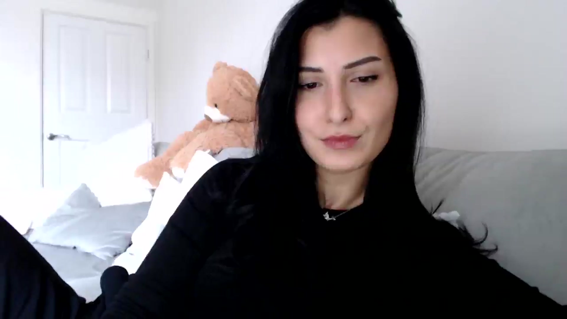Gallery image thumbnail from LavIson's myfreecams stream on, 01/08/2025, 13:56 image 5 of 20
