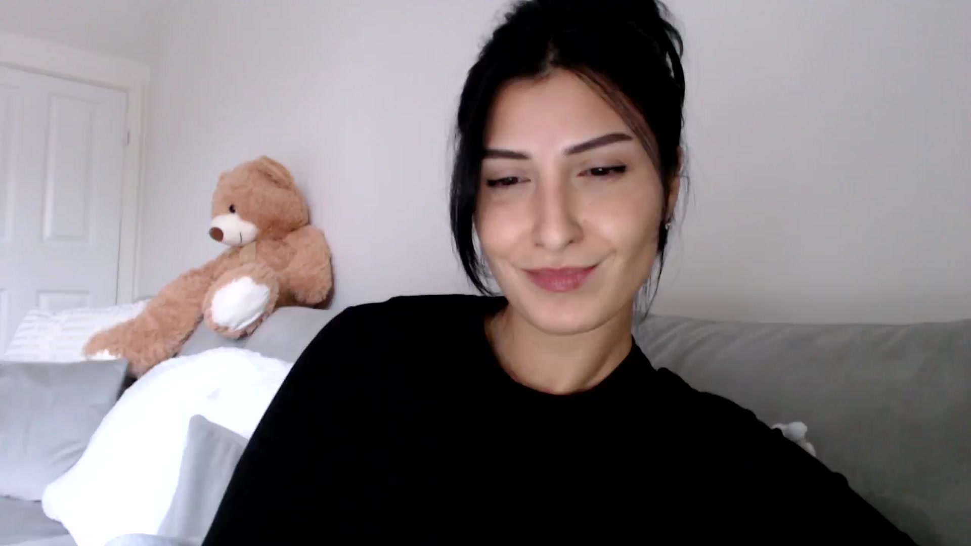 Gallery image thumbnail from LavIson's myfreecams stream on, 01/08/2025, 15:46 image 12 of 20