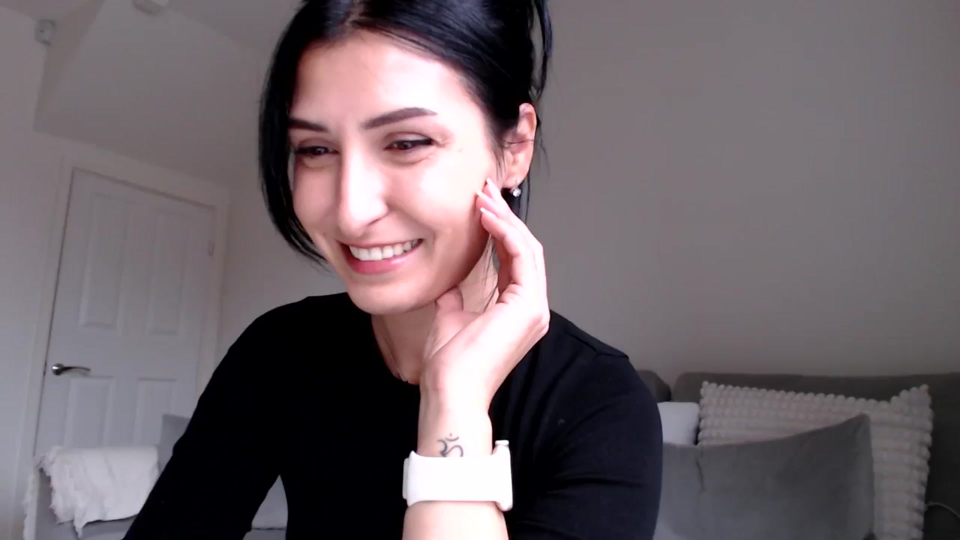 Gallery image thumbnail from LavIson's myfreecams stream on, 01/08/2025, 15:46 image 10 of 20