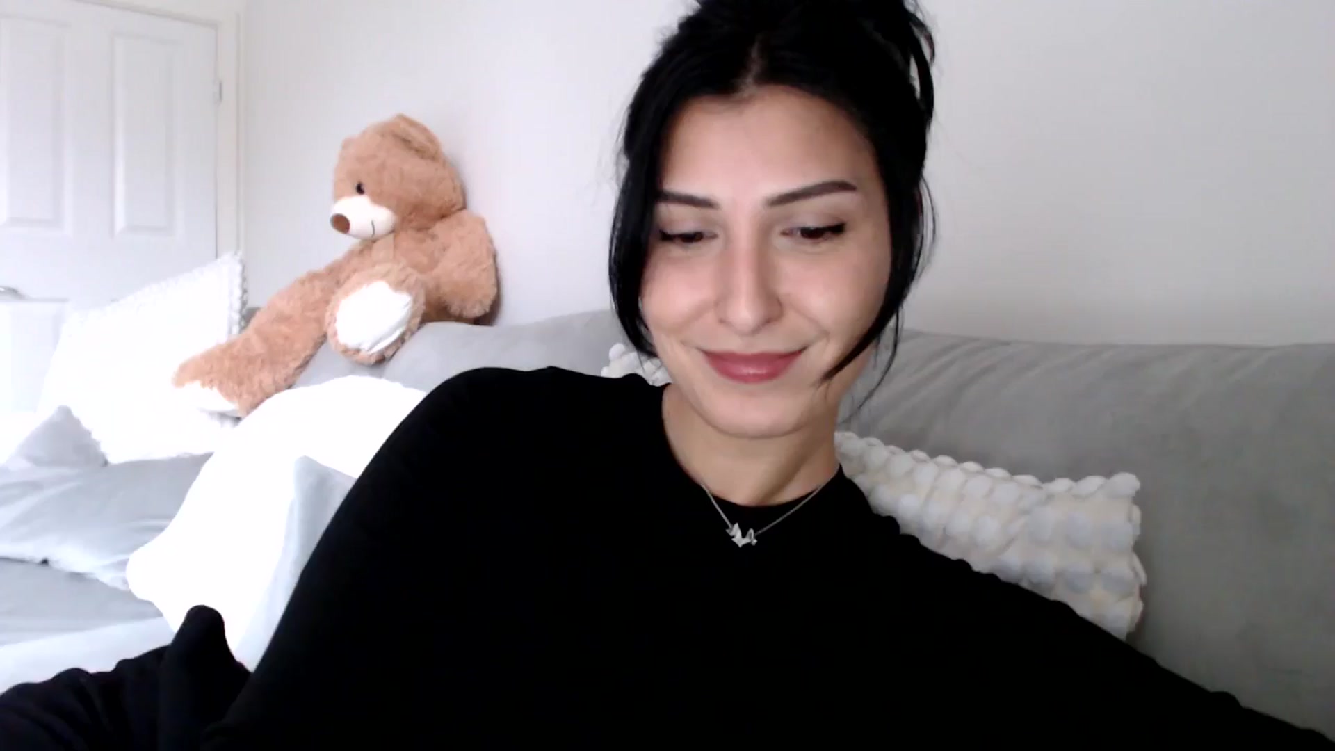 Gallery image thumbnail from LavIson's myfreecams stream on, 01/08/2025, 15:46 image 5 of 20