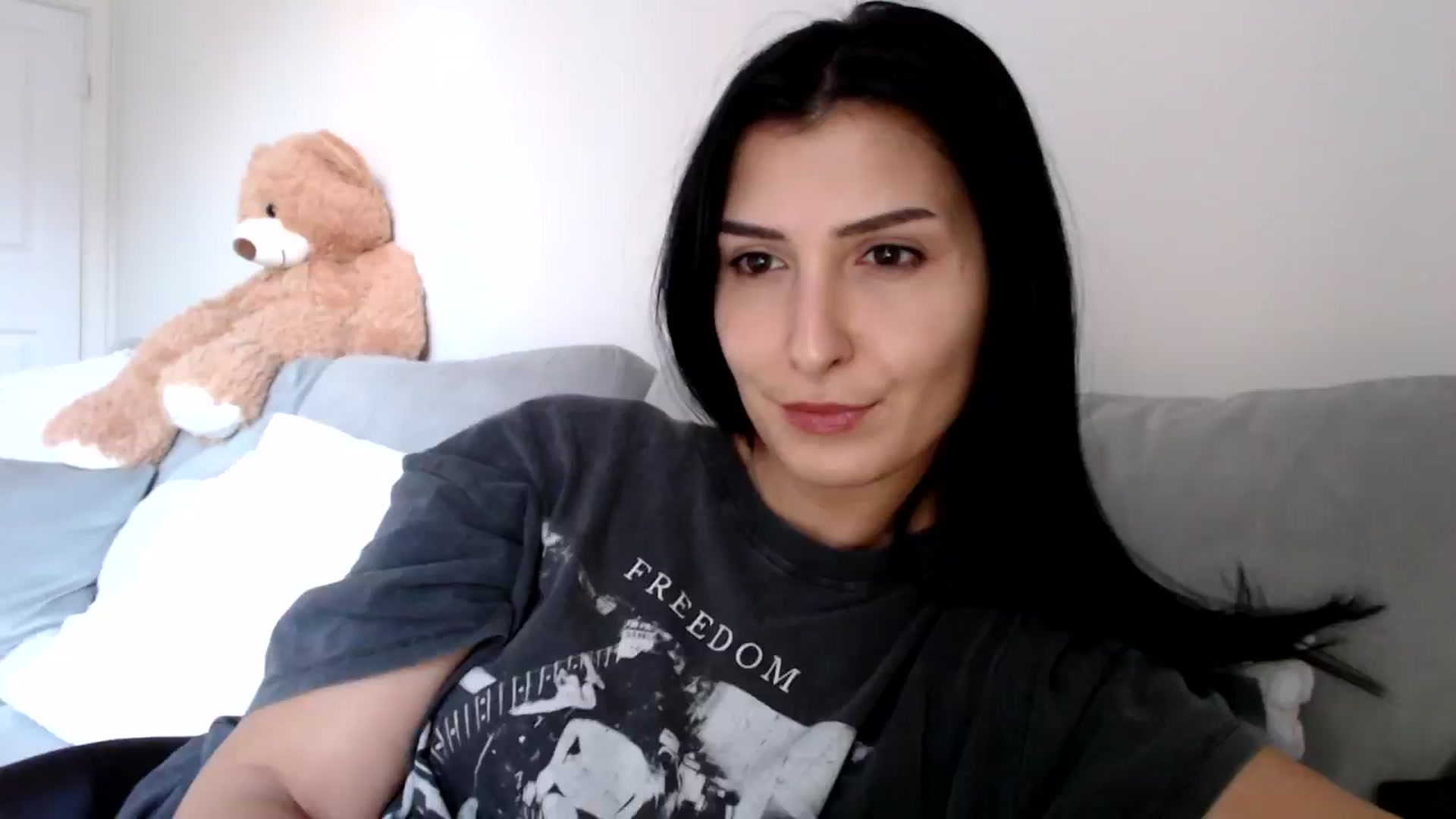 Gallery image thumbnail from LavIson's myfreecams stream on, 01/09/2025, 14:39 image 7 of 20