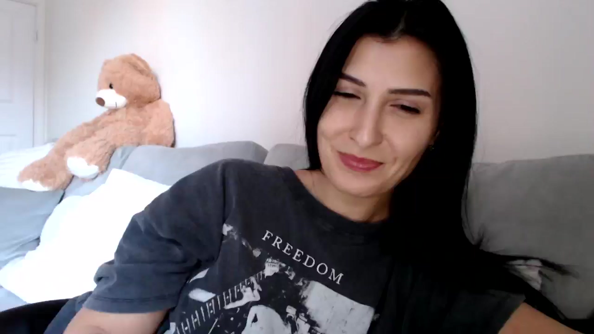 Gallery image thumbnail from LavIson's myfreecams stream on, 01/09/2025, 14:39 image 10 of 20