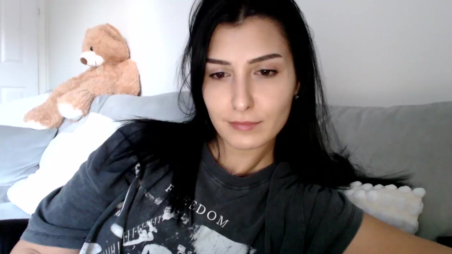 Gallery image thumbnail from LavIson's myfreecams stream on, 01/09/2025, 15:23 image 17 of 20