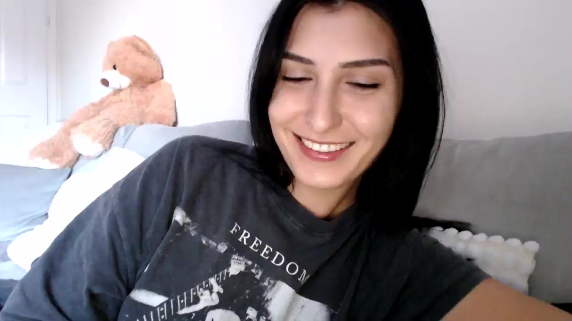 Gallery image thumbnail from LavIson's myfreecams stream on, 01/09/2025, 15:23 image 9 of 20