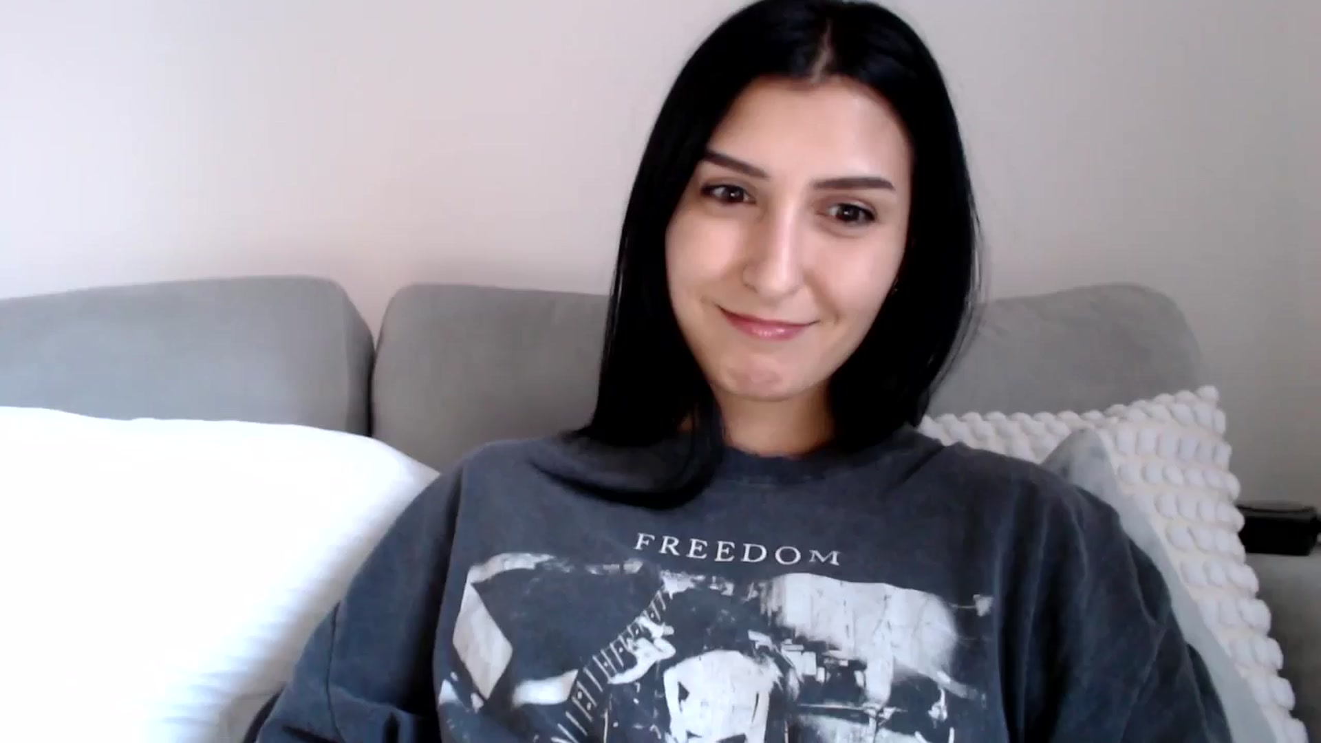 Gallery image thumbnail from LavIson's myfreecams stream on, 01/09/2025, 15:23 image 1 of 20