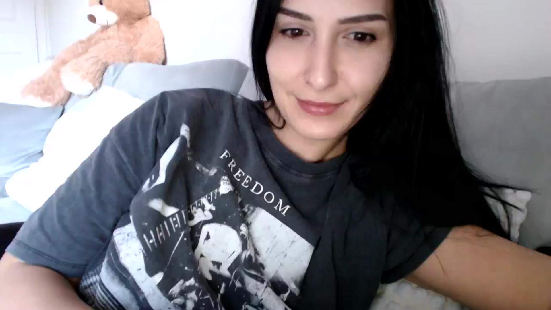 Gallery image thumbnail from LavIson's myfreecams stream on, 01/09/2025, 15:23 image 10 of 20