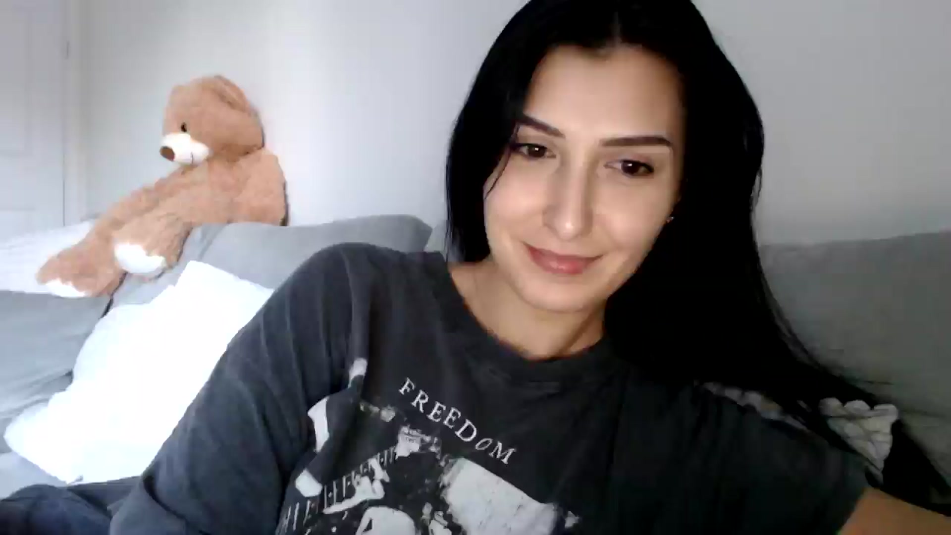 Gallery image thumbnail from LavIson's myfreecams stream on, 01/09/2025, 15:40 image 9 of 20