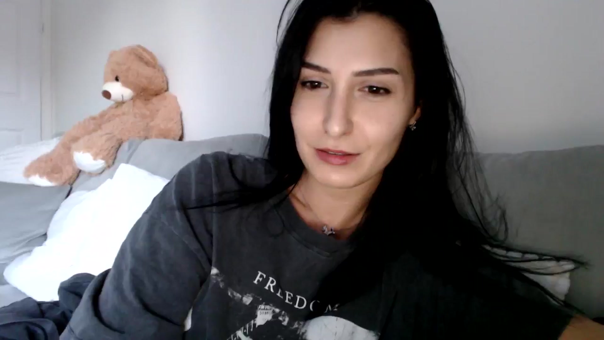 Gallery image thumbnail from LavIson's myfreecams stream on, 01/09/2025, 15:40 image 16 of 20