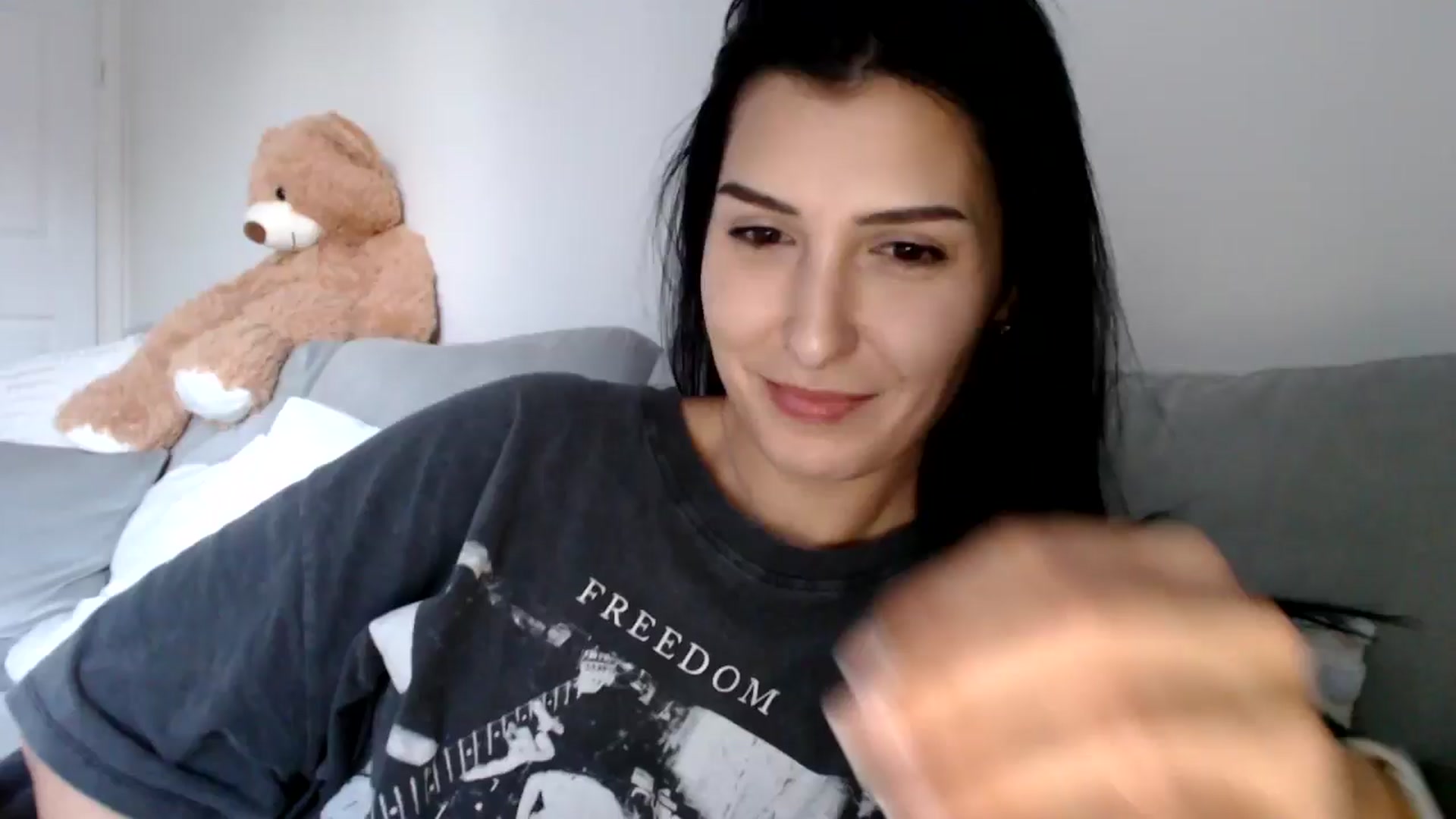 Gallery image thumbnail from LavIson's myfreecams stream on, 01/09/2025, 15:40 image 11 of 20