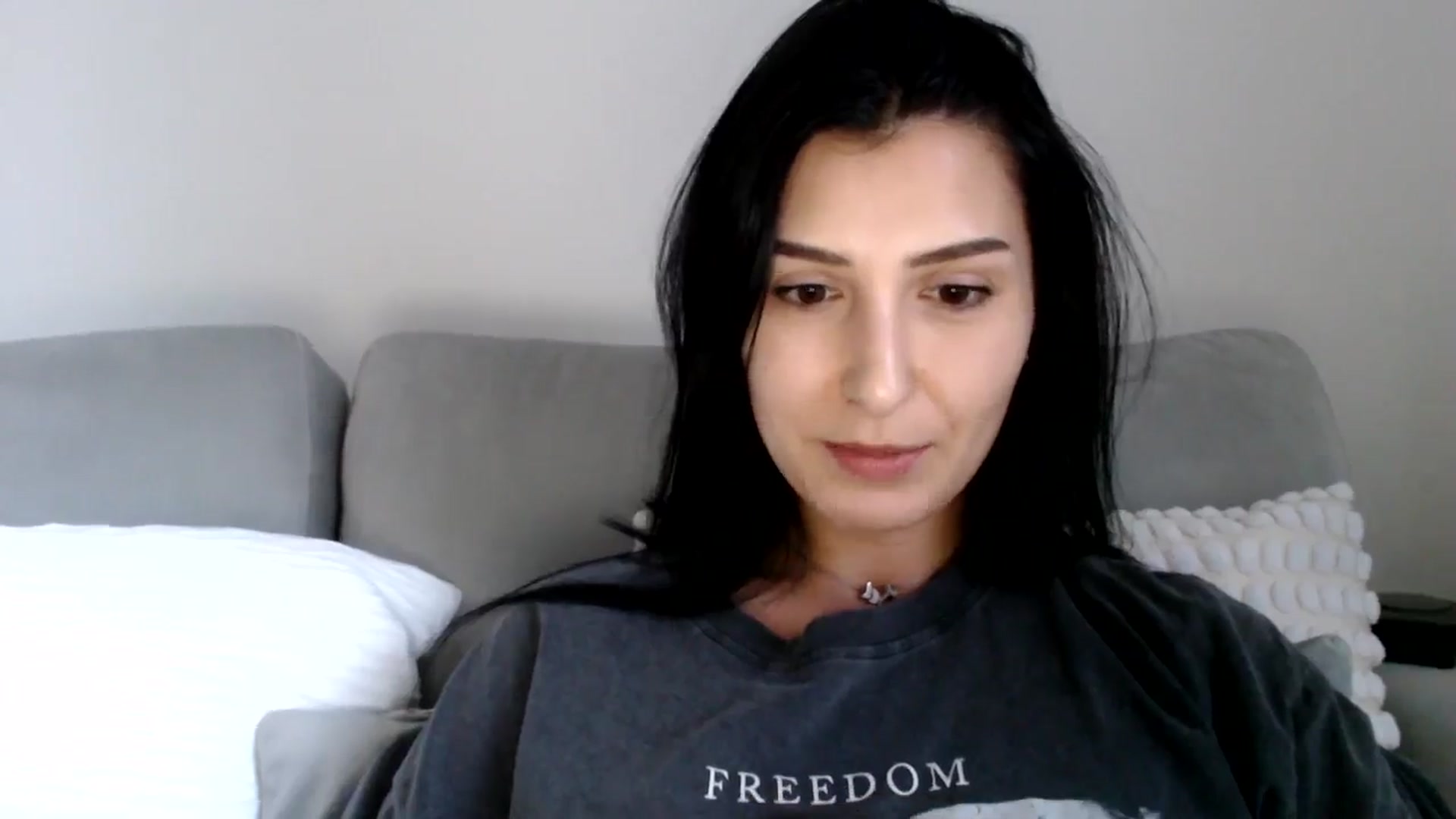 Gallery image thumbnail from LavIson's myfreecams stream on, 01/09/2025, 15:40 image 3 of 20