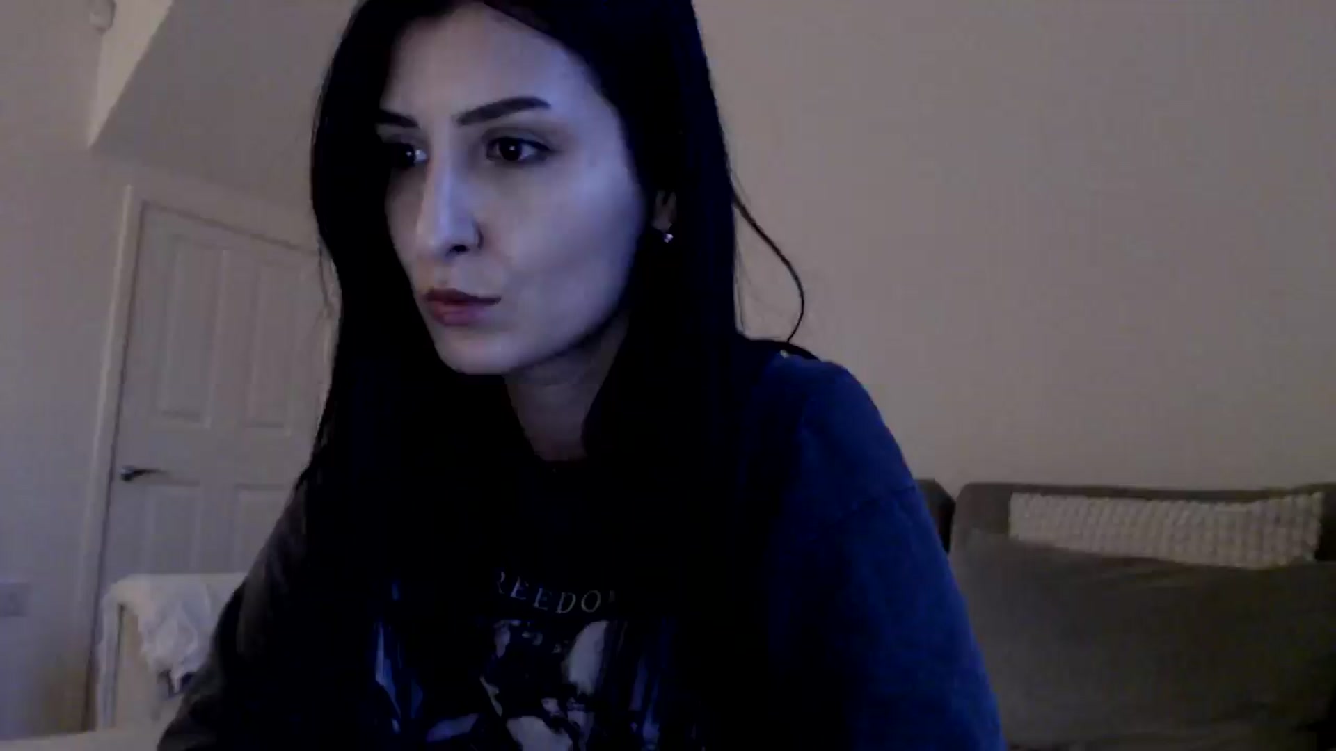 Gallery image thumbnail from LavIson's myfreecams stream on, 01/09/2025, 16:26 image 6 of 20