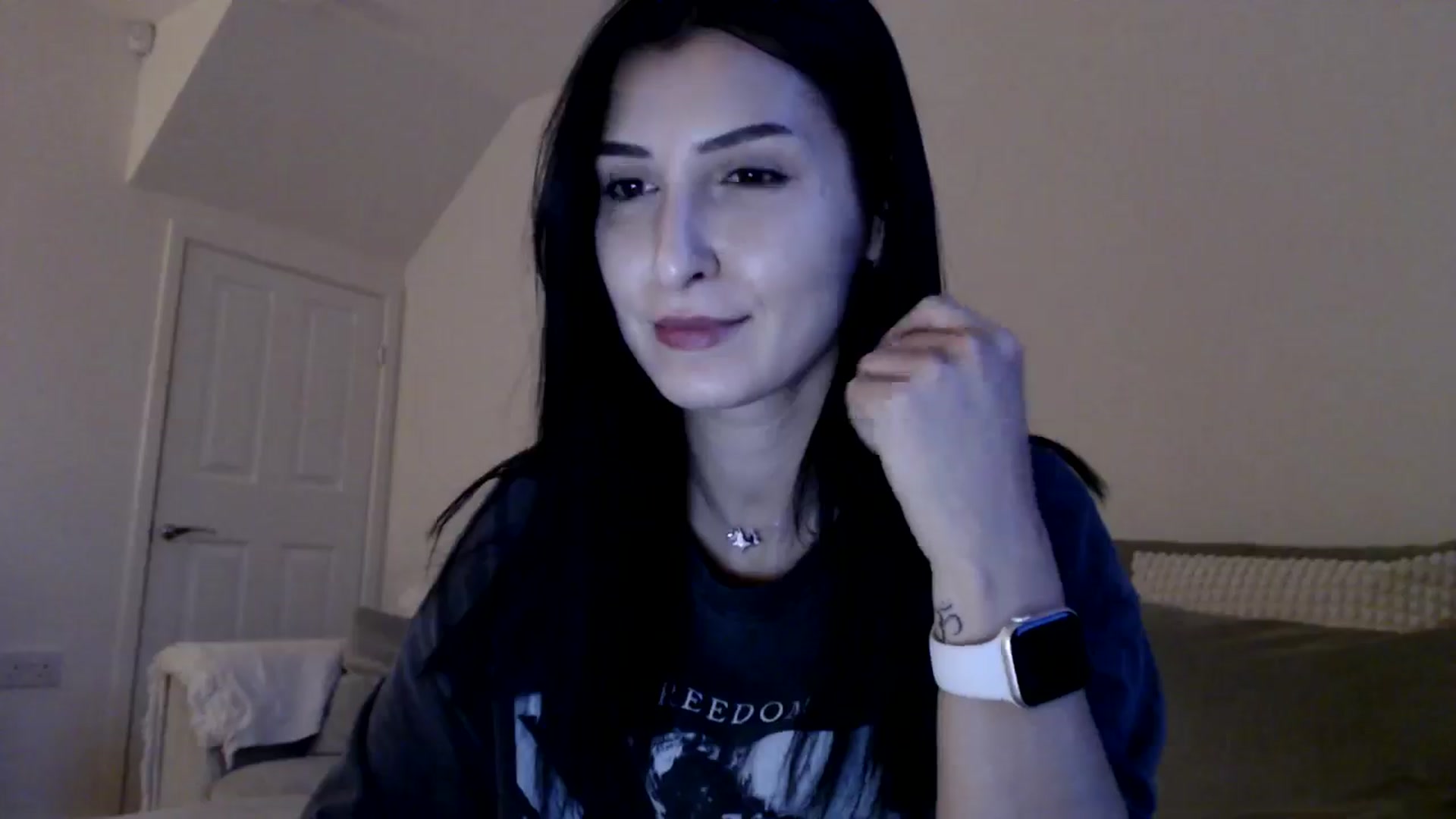 Gallery image thumbnail from LavIson's myfreecams stream on, 01/09/2025, 16:26 image 17 of 20