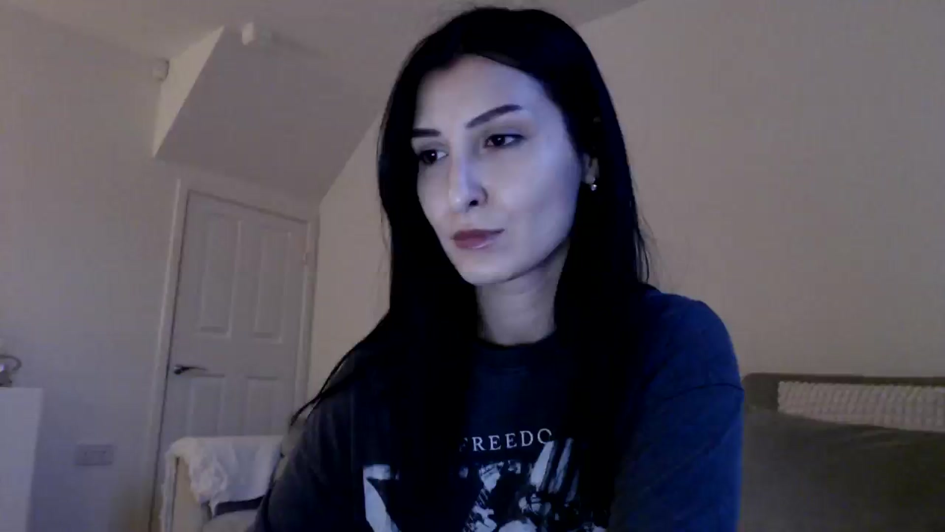 Gallery image thumbnail from LavIson's myfreecams stream on, 01/09/2025, 16:26 image 5 of 20