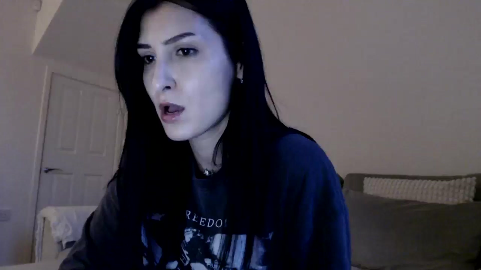 Gallery image thumbnail from LavIson's myfreecams stream on, 01/09/2025, 16:26 image 9 of 20
