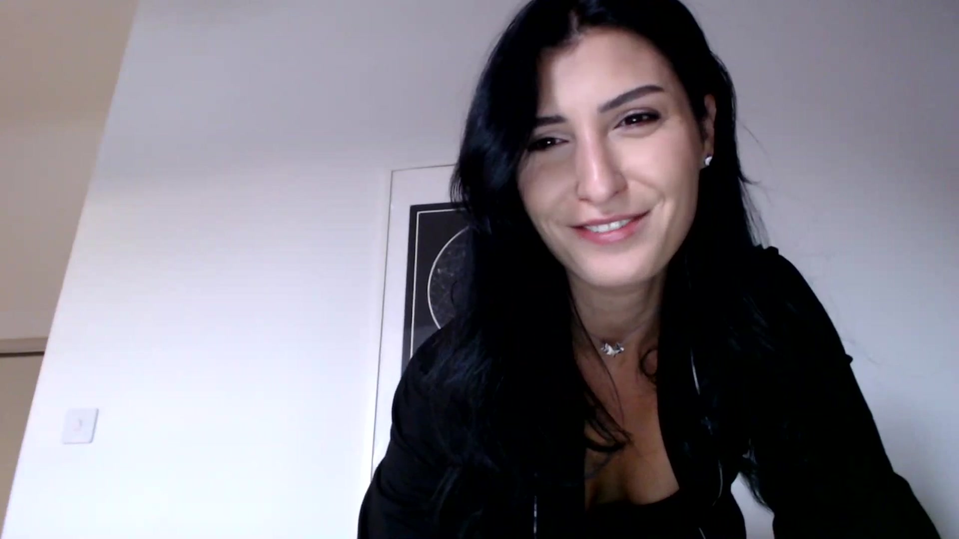 Gallery image thumbnail from LavIson's myfreecams stream on, 01/13/2025, 11:13 image 17 of 20