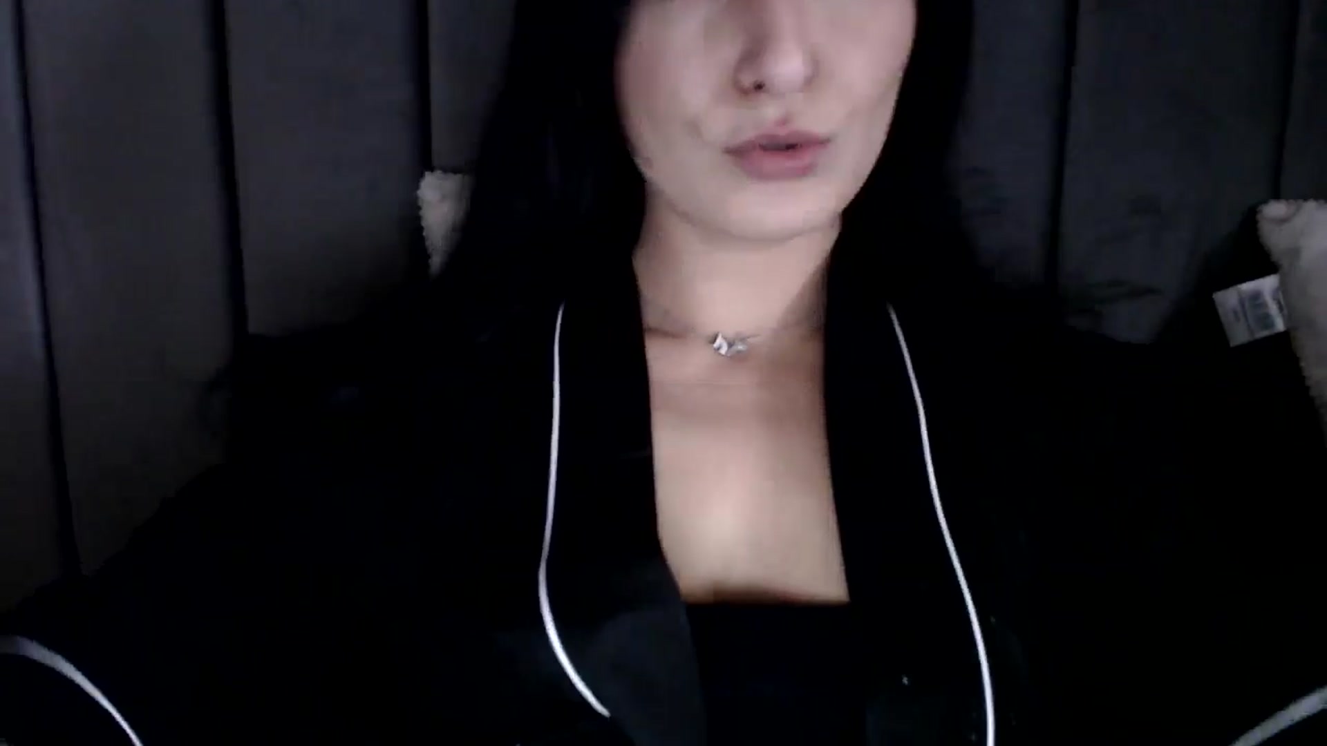 Gallery image thumbnail from LavIson's myfreecams stream on, 01/13/2025, 11:13 image 4 of 20