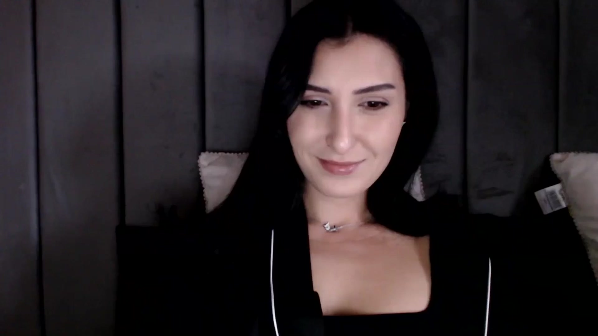 Gallery image thumbnail from LavIson's myfreecams stream on, 01/13/2025, 11:13 image 5 of 20