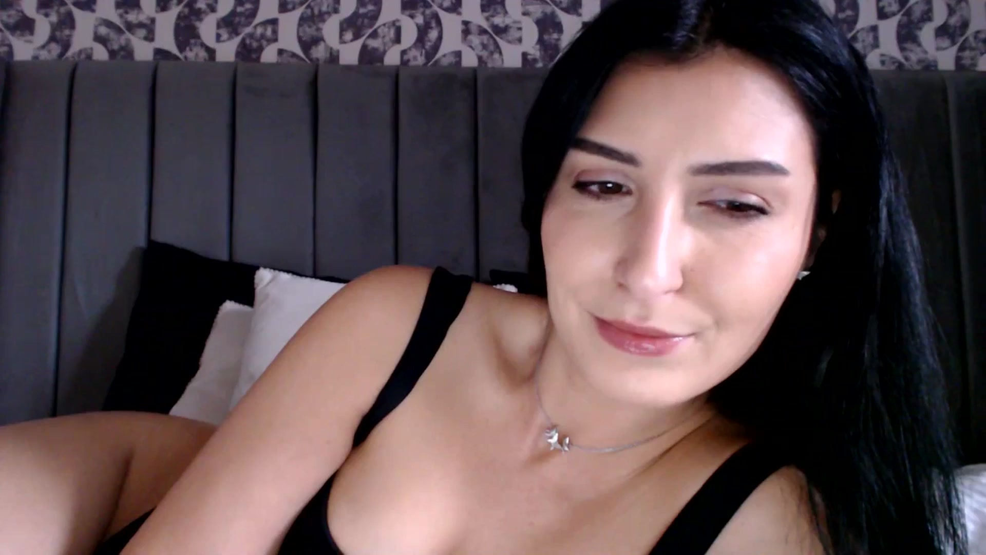 Gallery image thumbnail from LavIson's myfreecams stream on, 01/13/2025, 12:01 image 13 of 20
