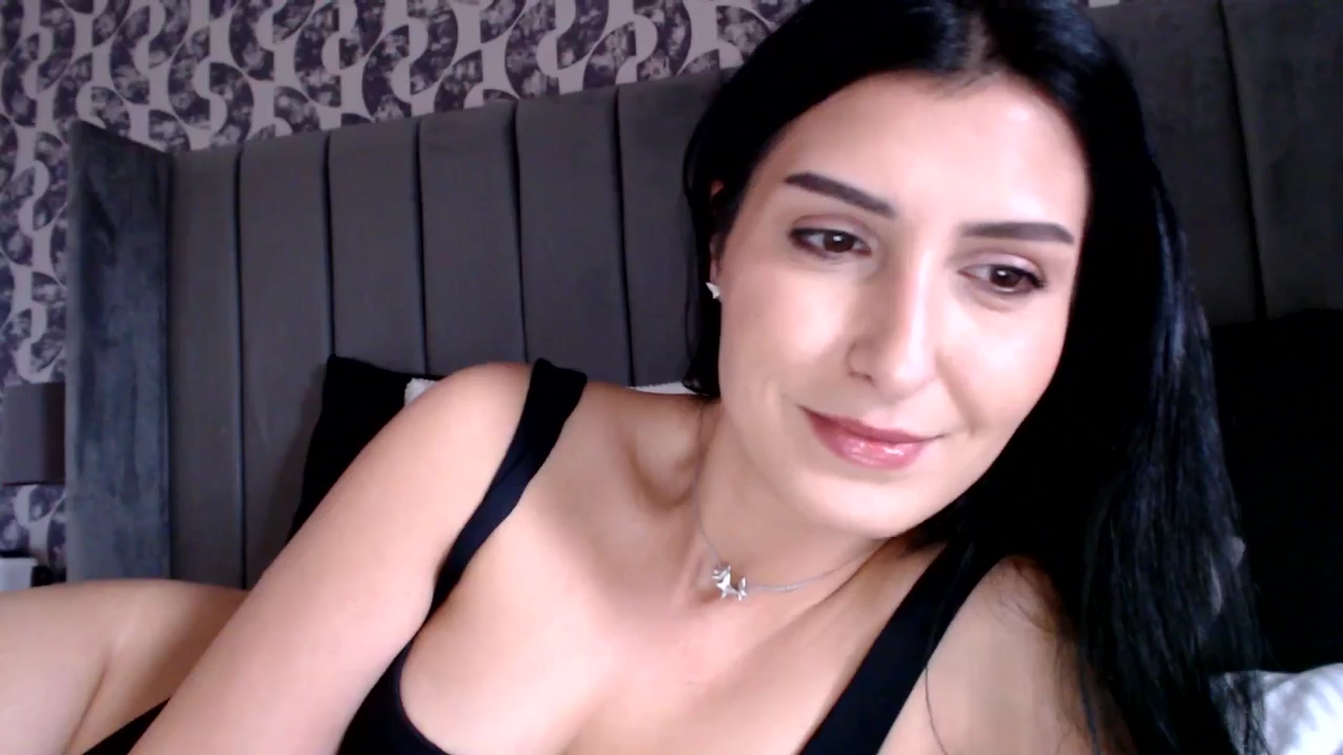 Gallery image thumbnail from LavIson's myfreecams stream on, 01/13/2025, 12:01 image 19 of 20