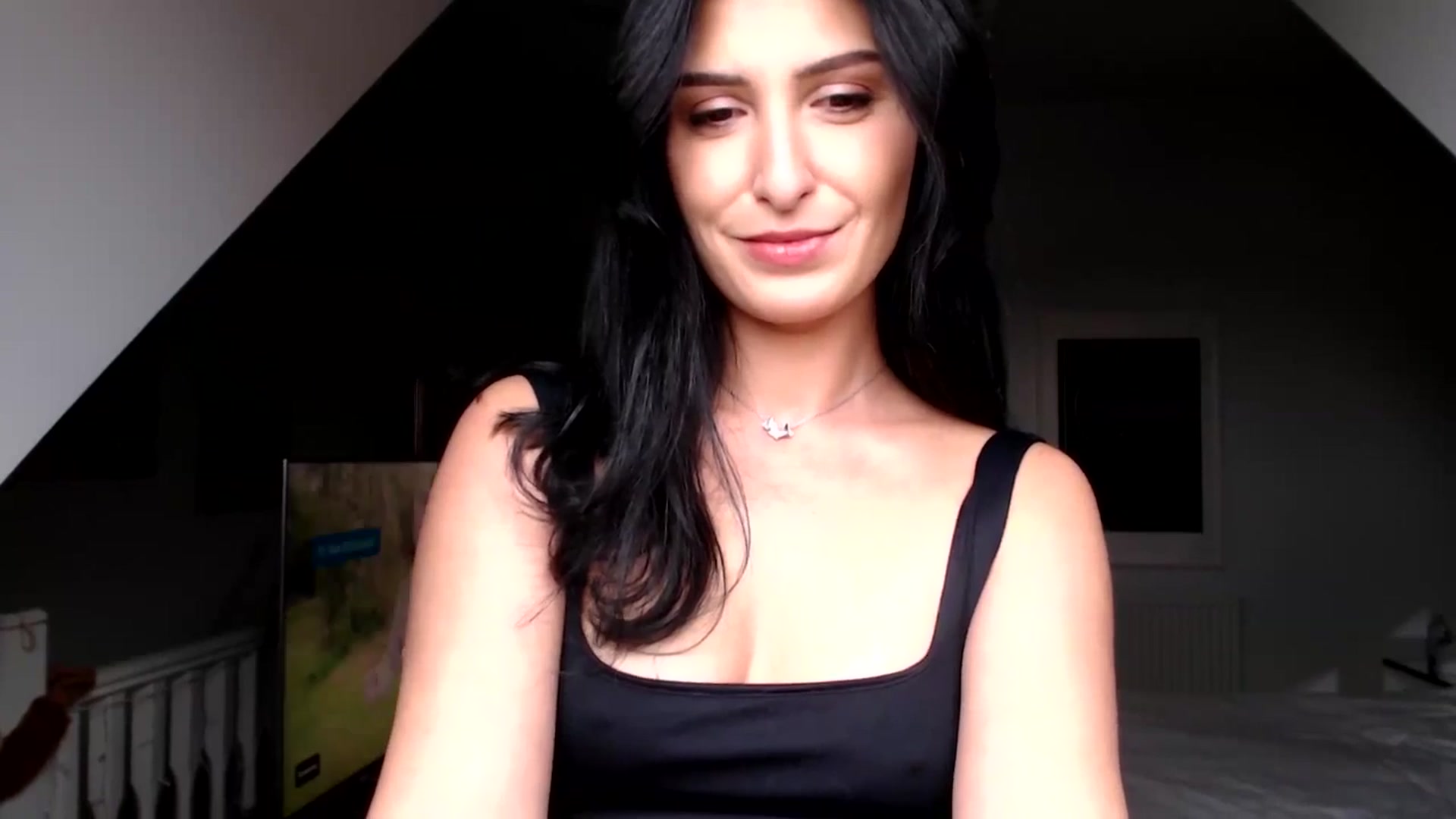 Gallery image thumbnail from LavIson's myfreecams stream on, 01/13/2025, 12:18 image 12 of 20