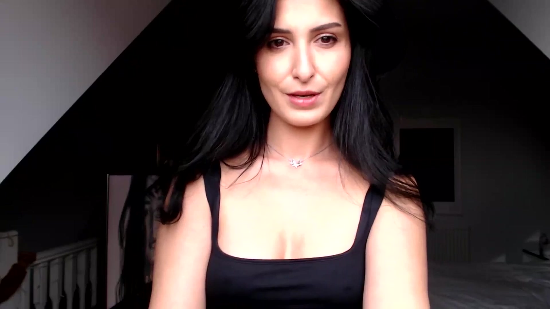 Gallery image thumbnail from LavIson's myfreecams stream on, 01/13/2025, 12:18 image 18 of 20