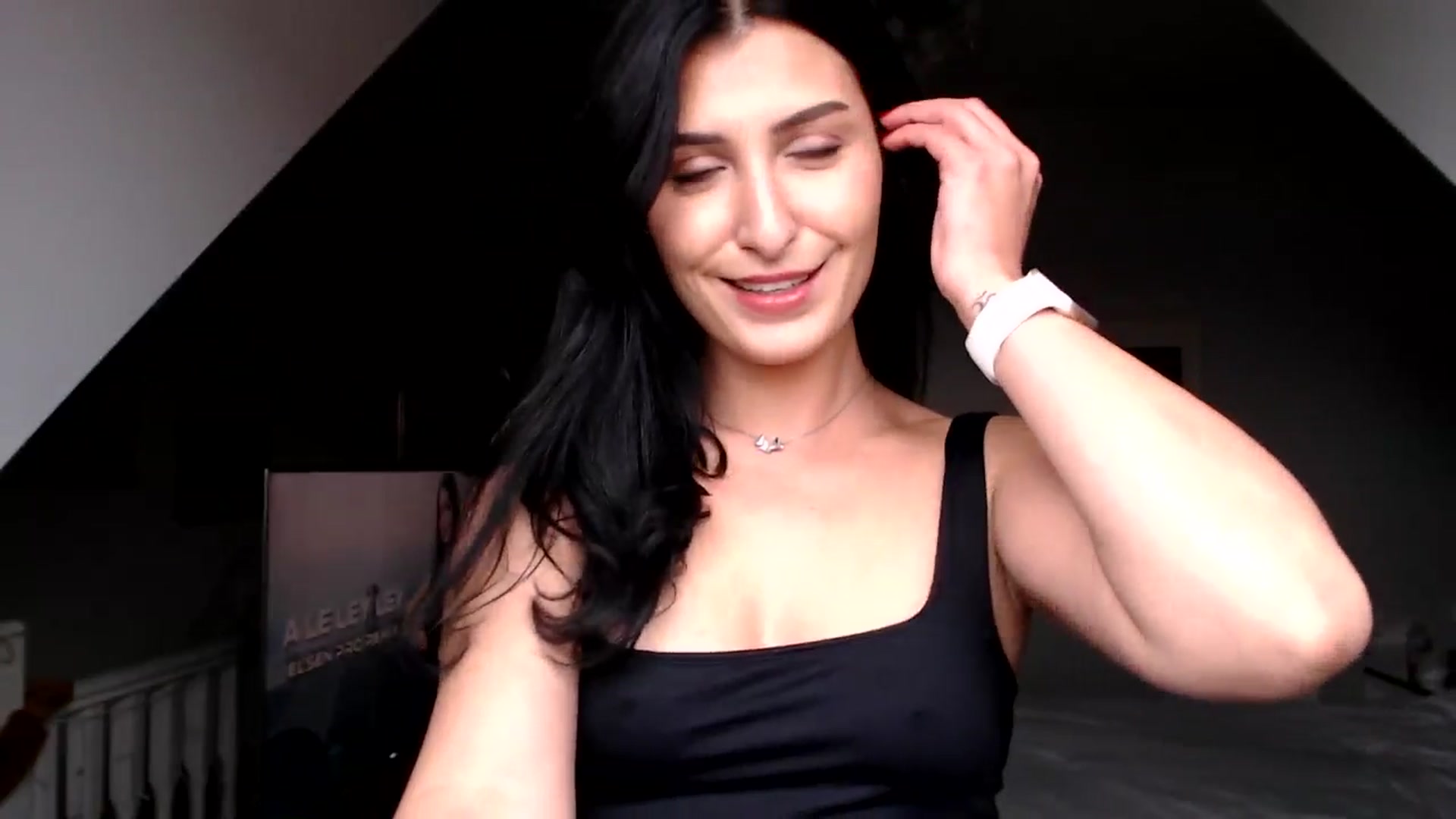 Gallery image thumbnail from LavIson's myfreecams stream on, 01/13/2025, 12:18 image 8 of 20