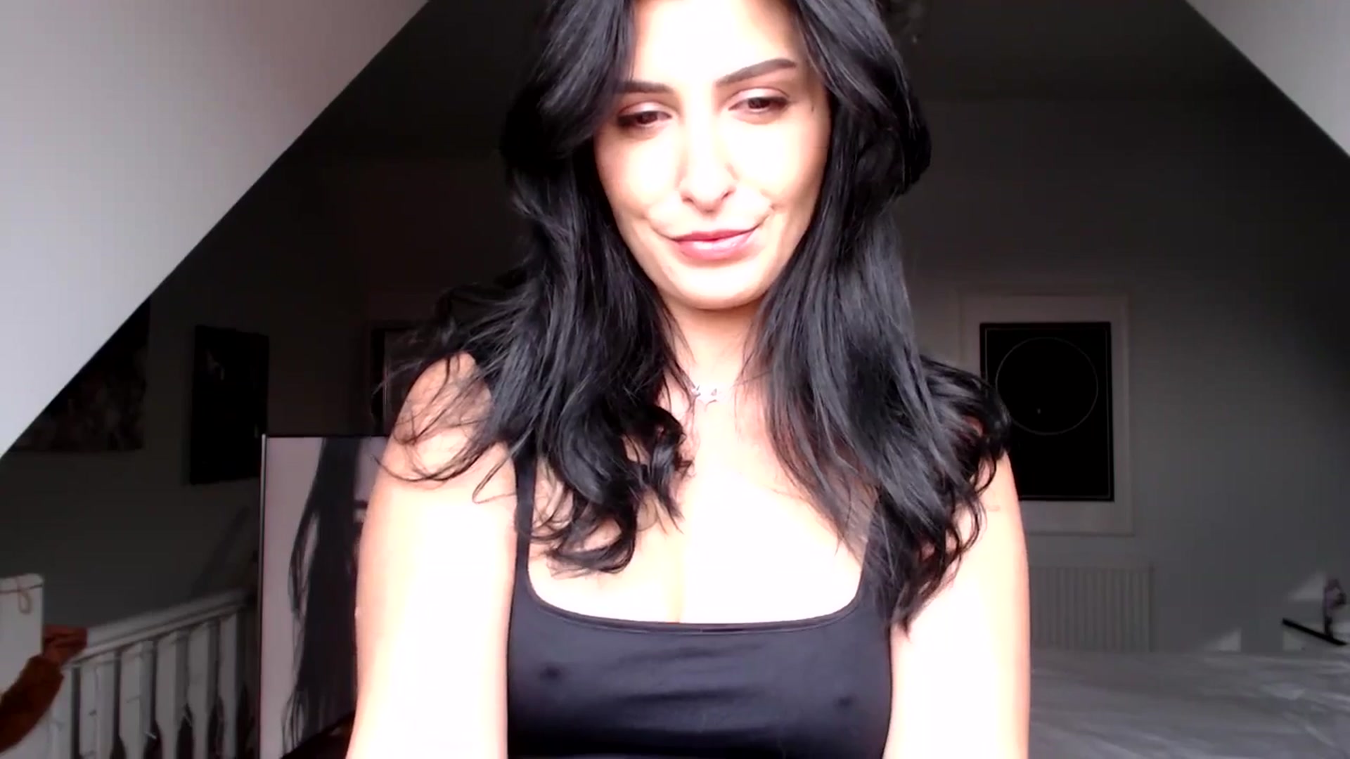 Gallery image thumbnail from LavIson's myfreecams stream on, 01/13/2025, 12:18 image 15 of 20