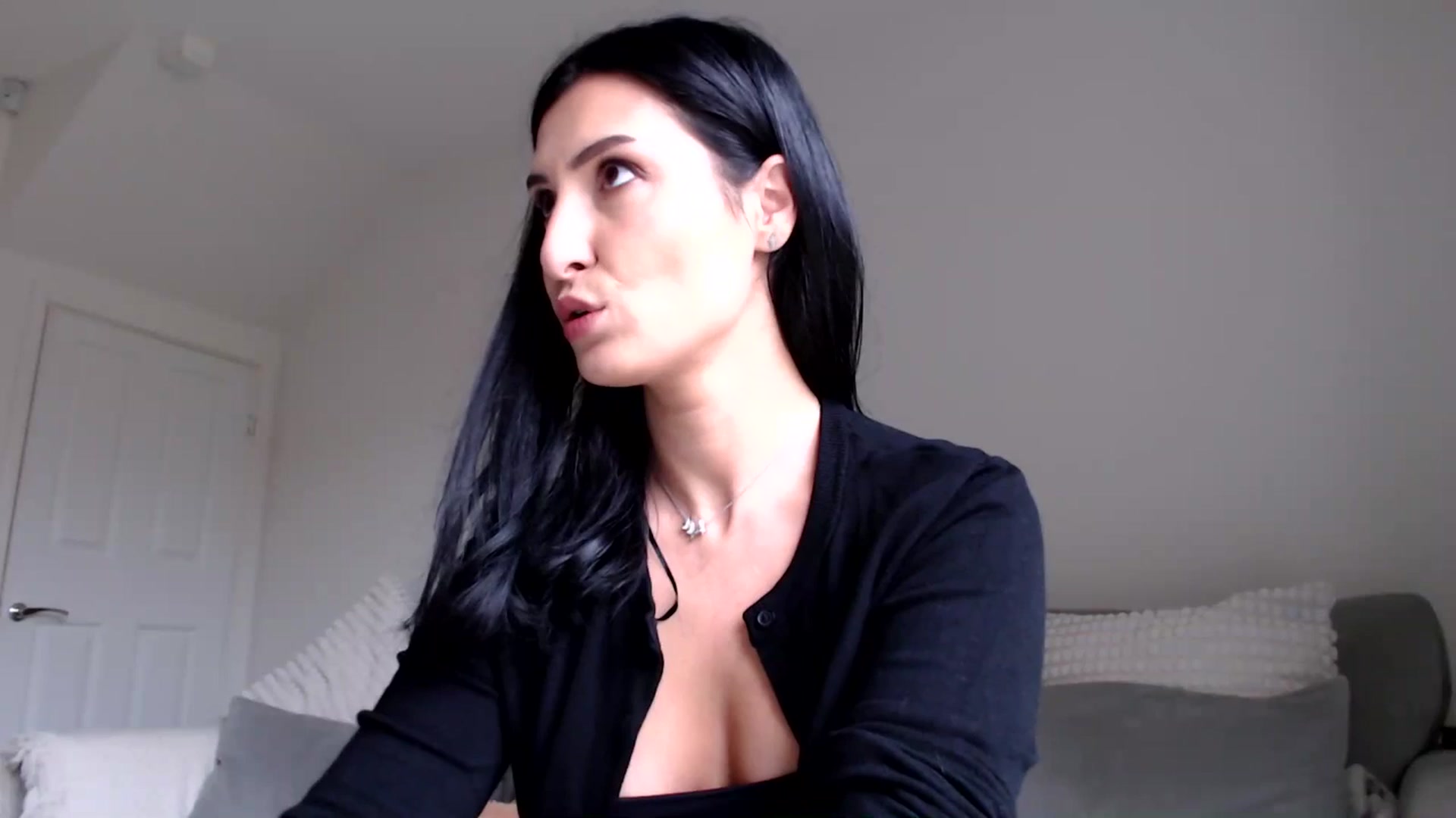 Gallery image thumbnail from LavIson's myfreecams stream on, 01/13/2025, 13:07 image 1 of 20