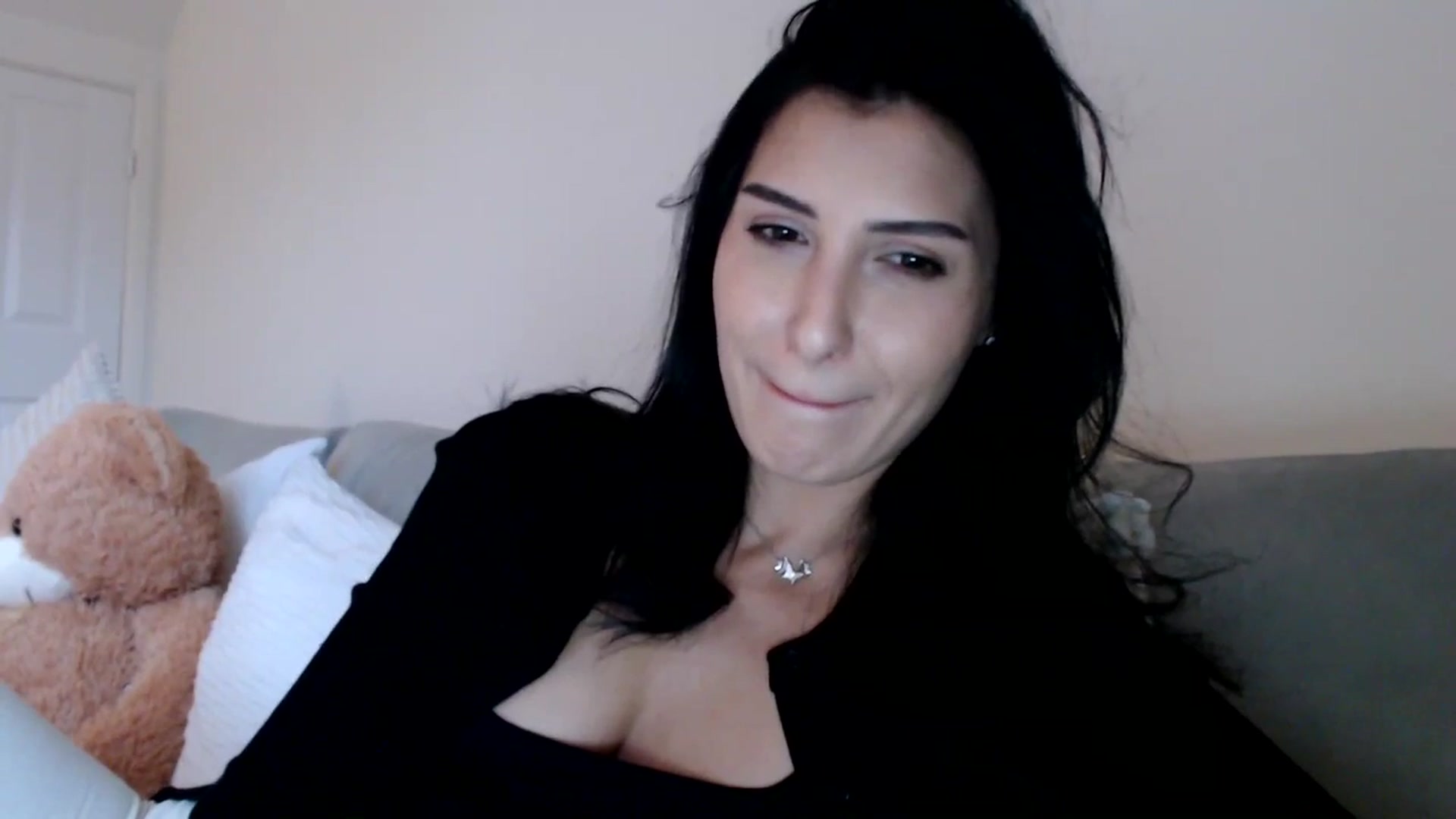 Gallery image thumbnail from LavIson's myfreecams stream on, 01/13/2025, 15:46 image 12 of 20