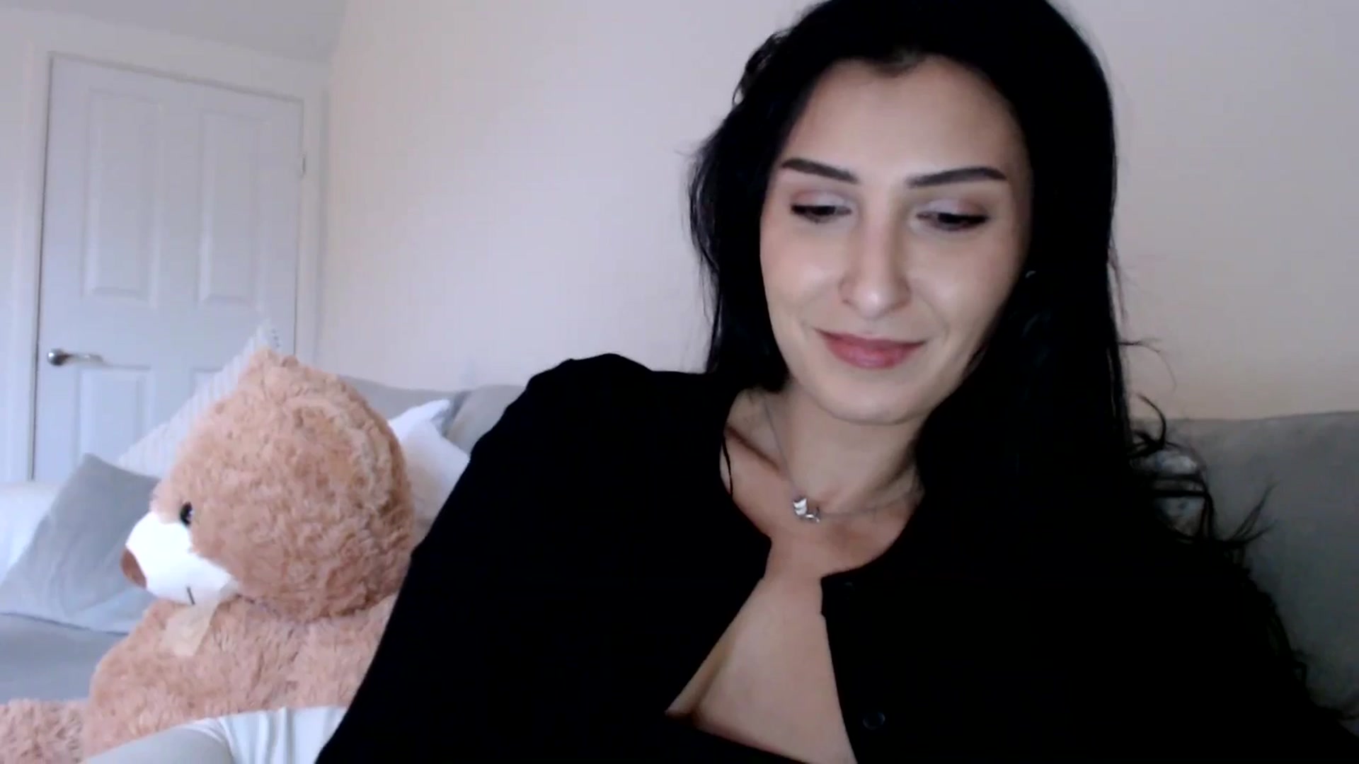Gallery image thumbnail from LavIson's myfreecams stream on, 01/13/2025, 15:46 image 17 of 20