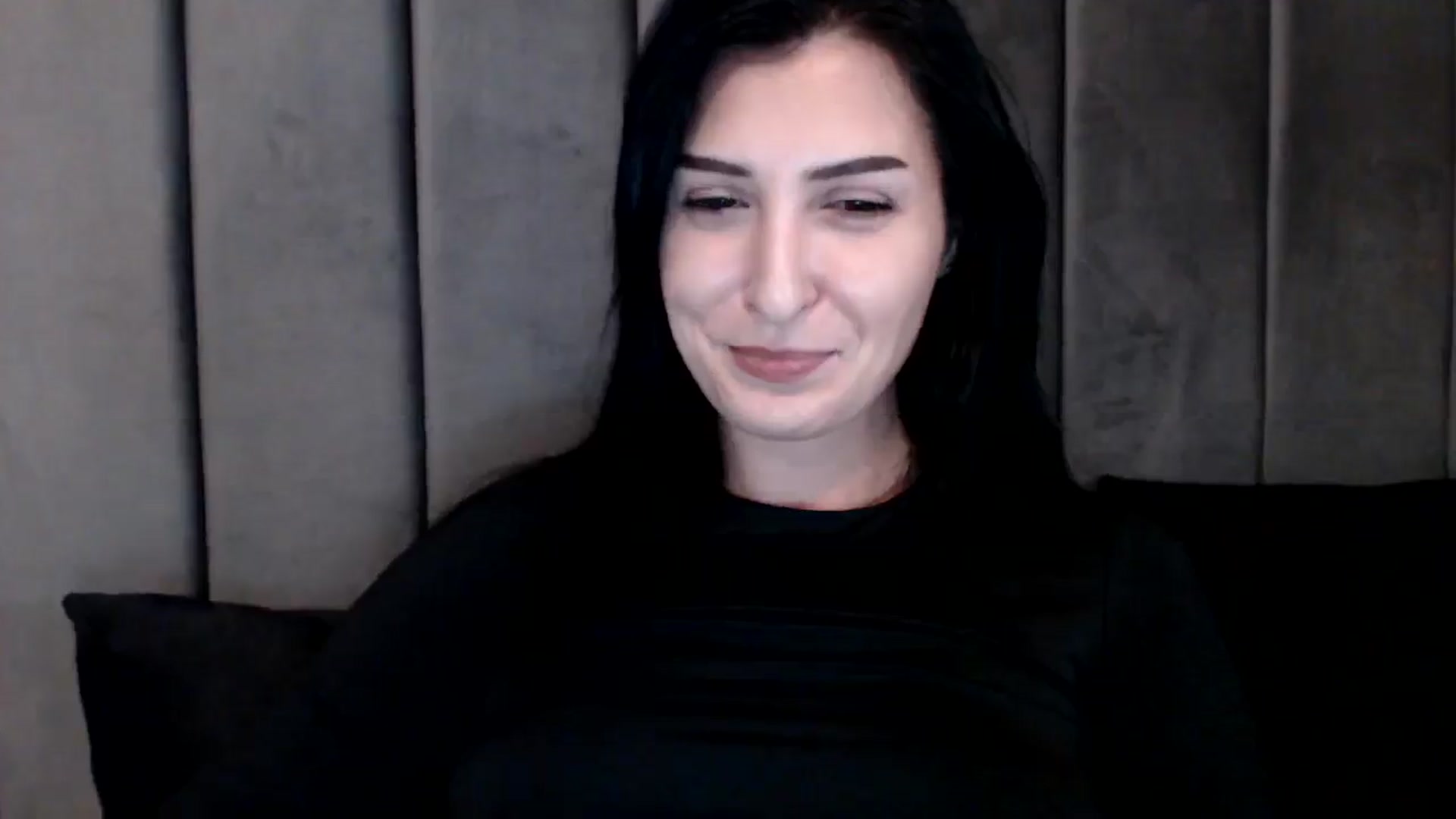 Gallery image thumbnail from LavIson's myfreecams stream on, 01/15/2025, 16:34 image 17 of 20