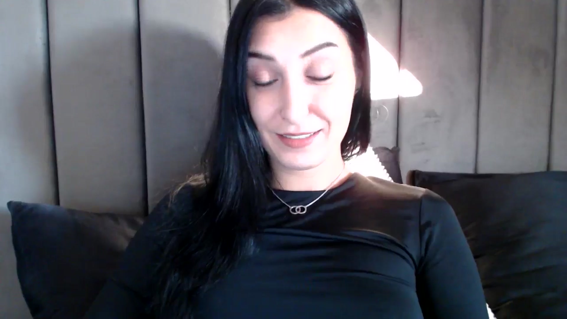 Gallery image thumbnail from LavIson's myfreecams stream on, 01/15/2025, 16:34 image 4 of 20
