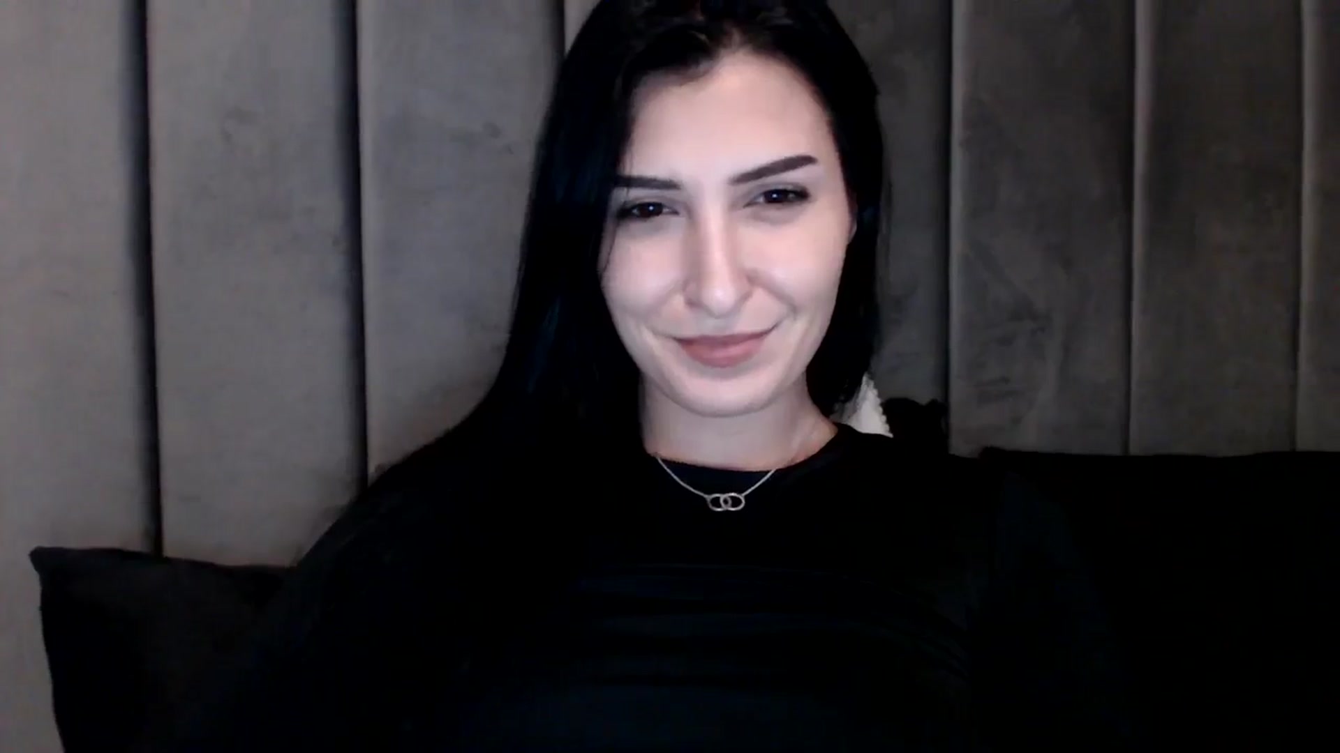 Gallery image thumbnail from LavIson's myfreecams stream on, 01/15/2025, 16:34 image 19 of 20