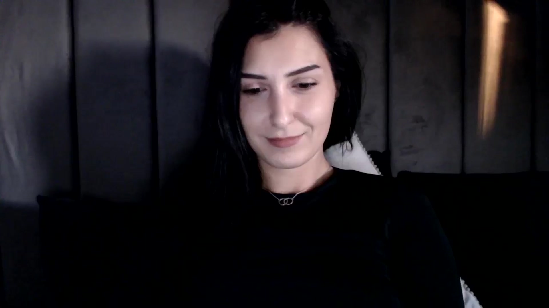 Gallery image thumbnail from LavIson's myfreecams stream on, 01/15/2025, 16:34 image 10 of 20