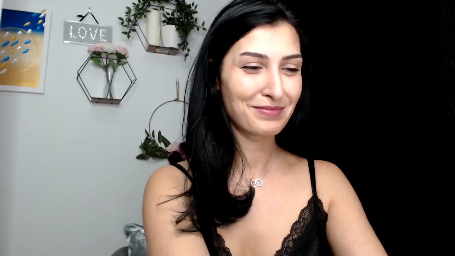 Gallery image thumbnail from LavIson's myfreecams stream on, 01/20/2025, 12:28 image 4 of 20