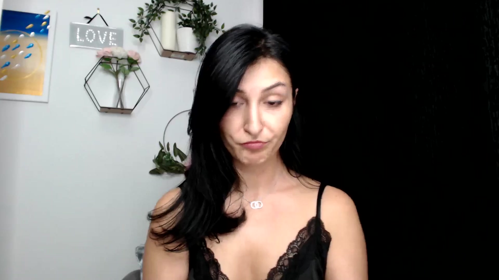 Gallery image thumbnail from LavIson's myfreecams stream on, 01/20/2025, 12:28 image 2 of 20