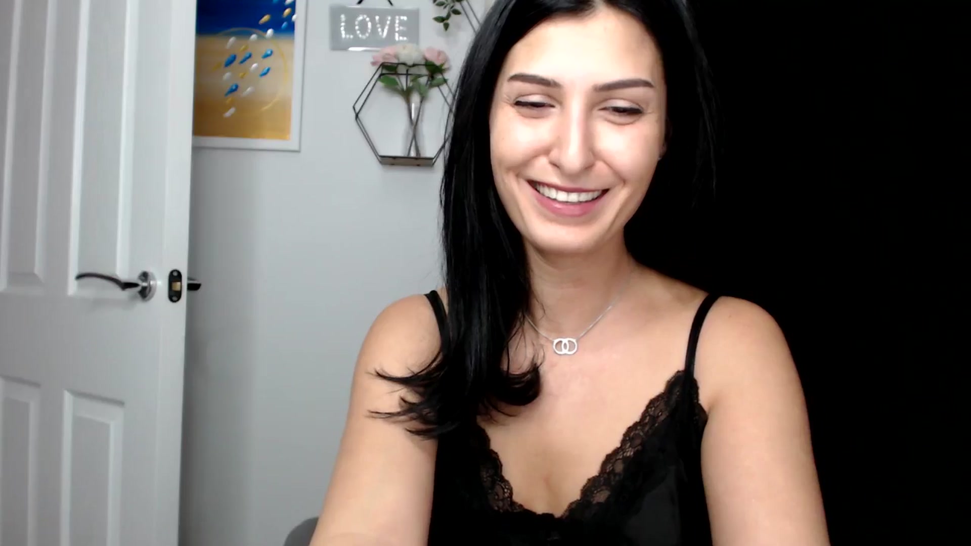 Gallery image thumbnail from LavIson's myfreecams stream on, 01/20/2025, 12:28 image 6 of 20