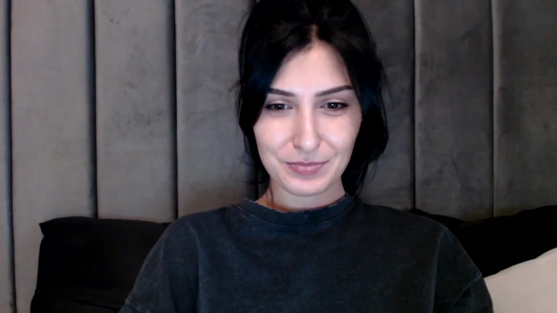 Gallery image thumbnail from LavIson's myfreecams stream on, 01/20/2025, 15:09 image 14 of 20